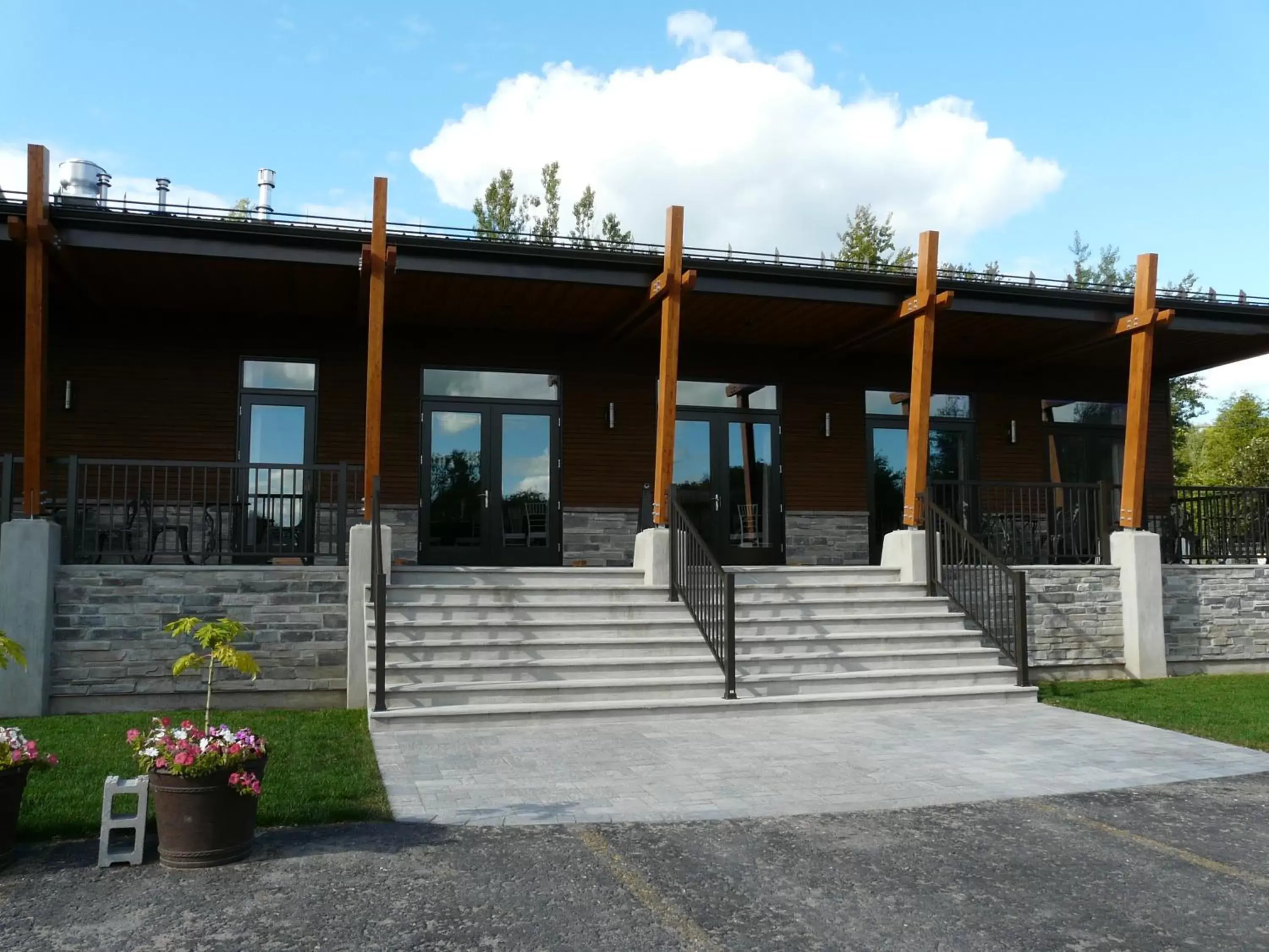 Facade/entrance, Property Building in Auberge des Gallant