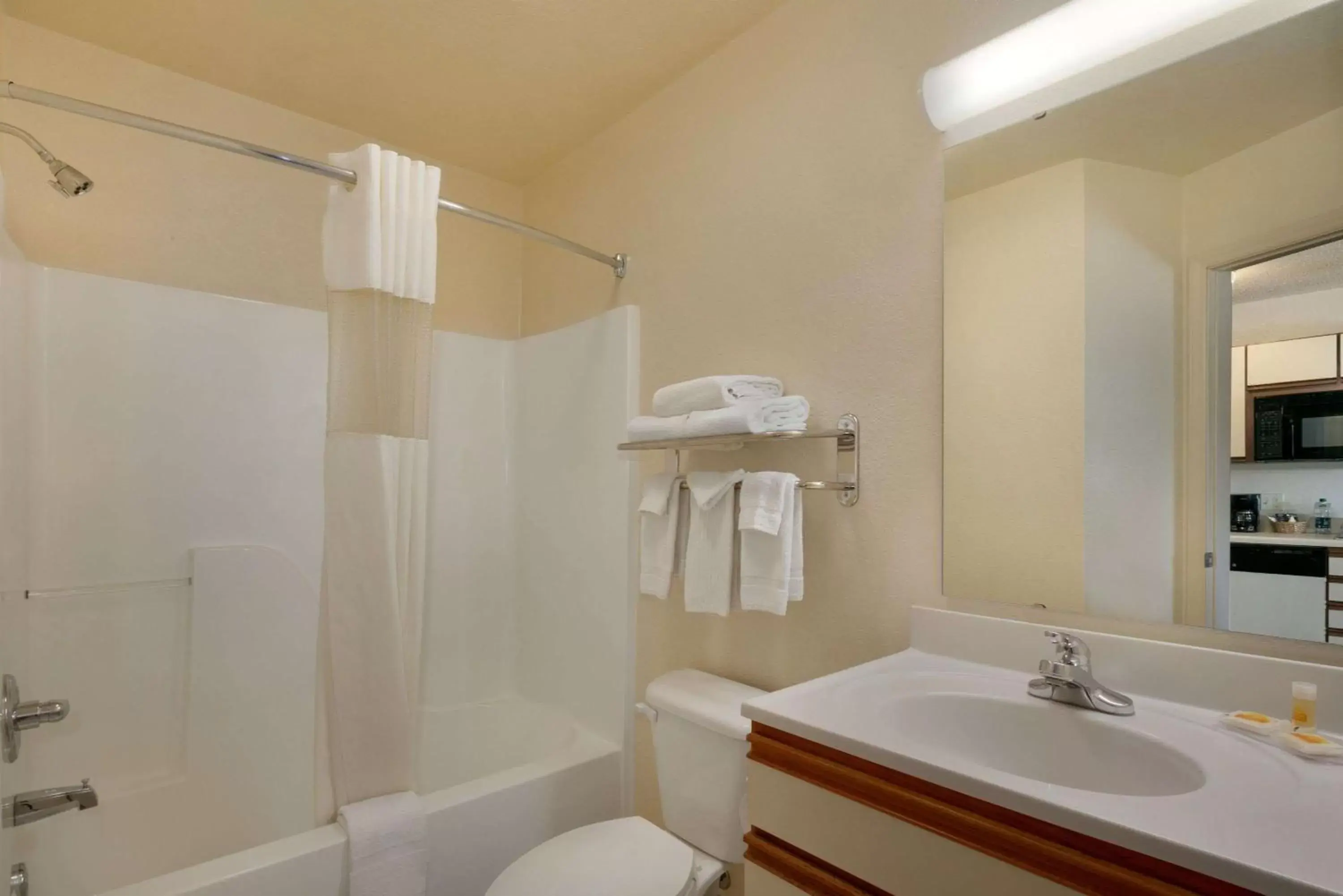Bathroom in Days Inn & Suites by Wyndham Green Bay WI