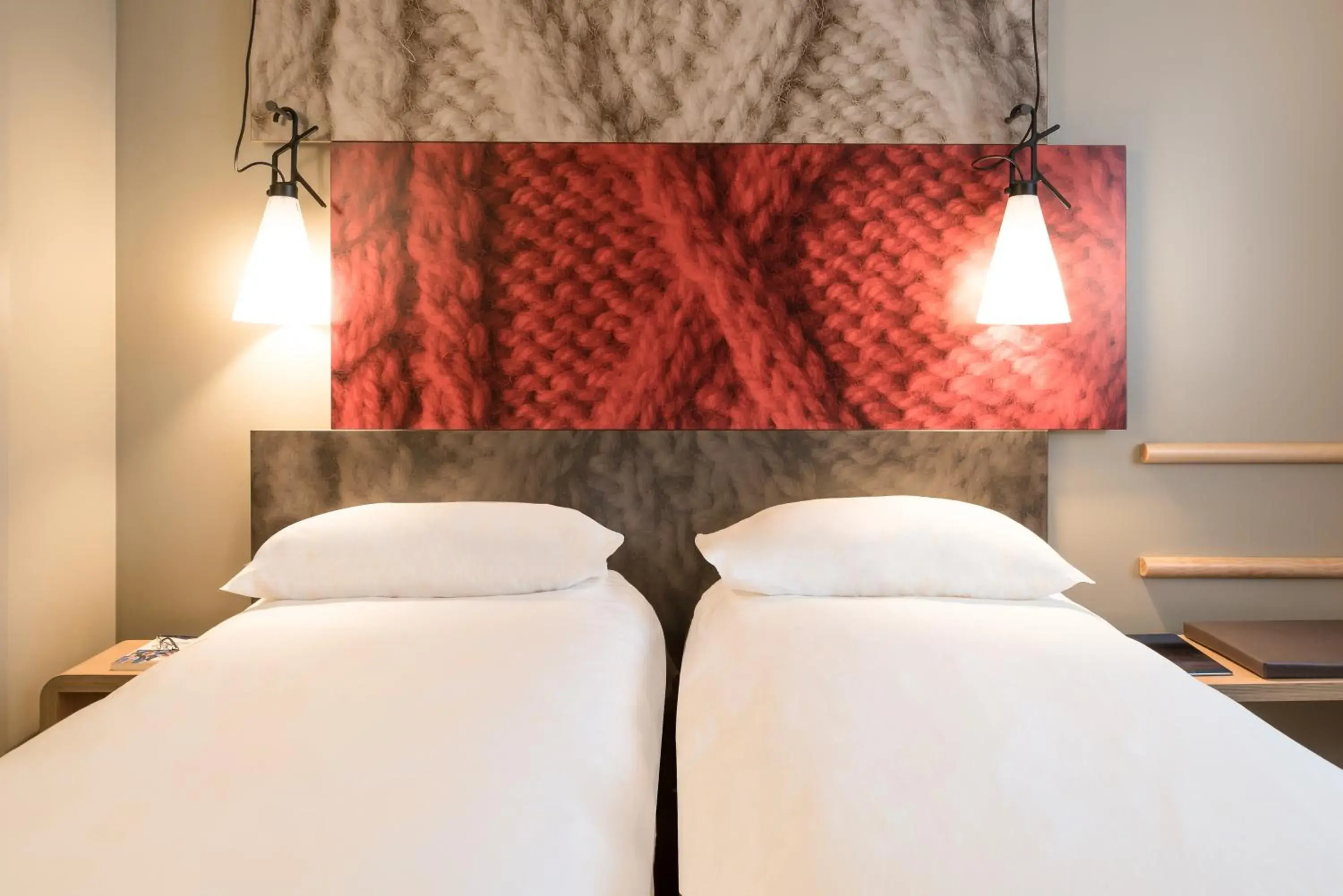 Bedroom, Bed in ibis Saint Germain en Laye Centre