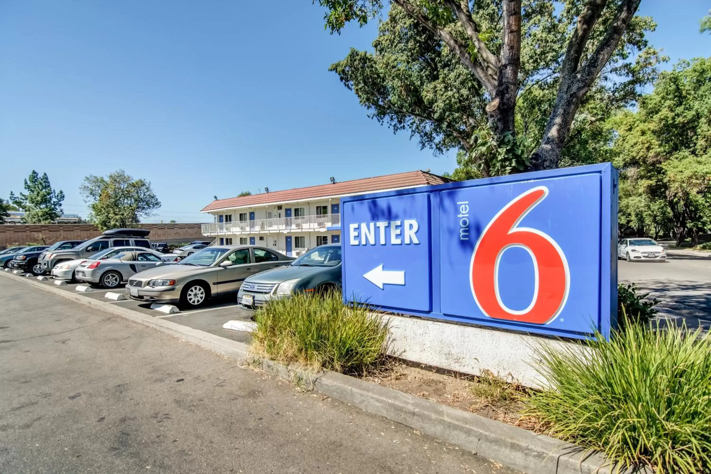 Property logo or sign, Property Logo/Sign in Motel 6-Stockton, CA - North