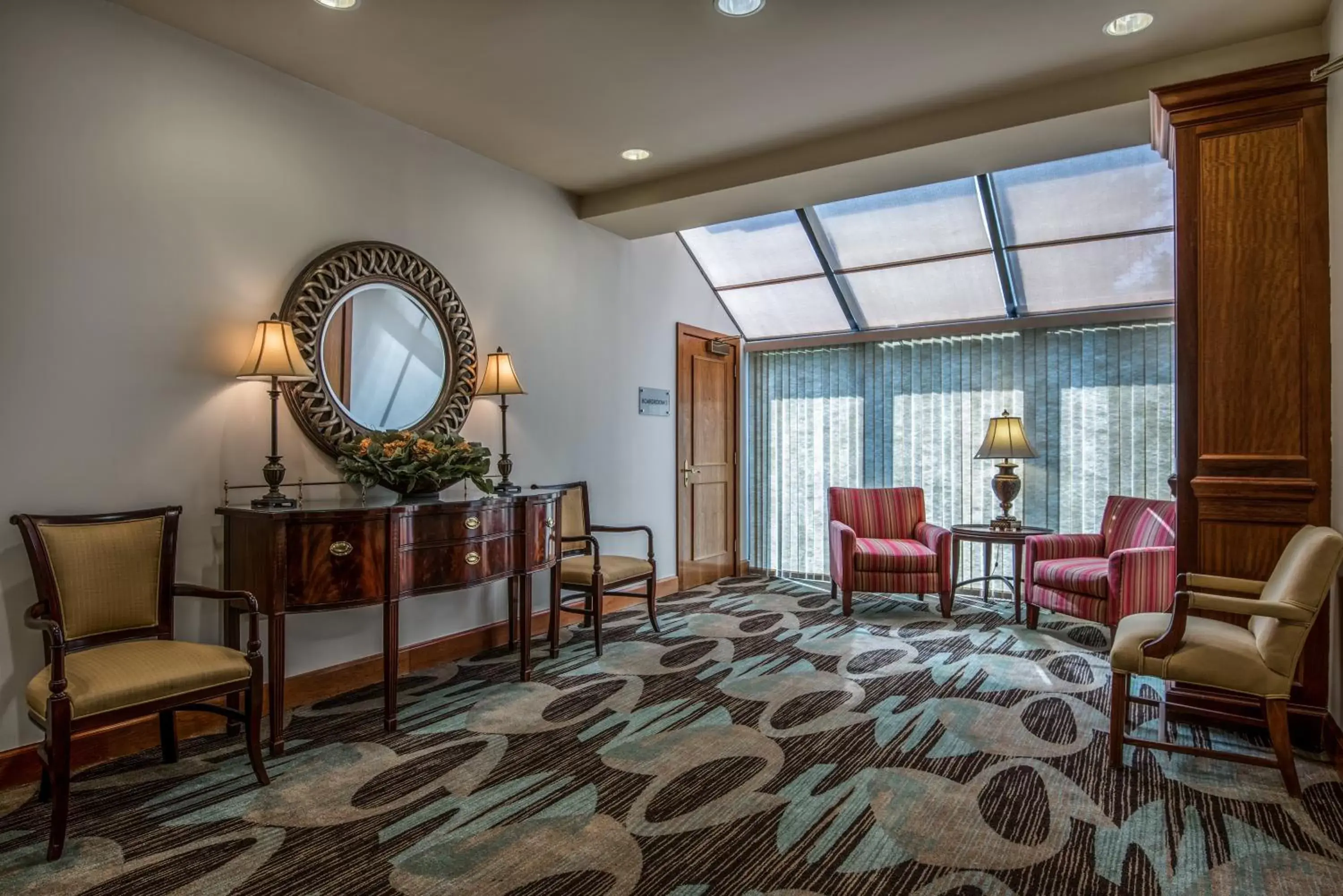 Other, Seating Area in Crowne Plaza Hotel Knoxville, an IHG Hotel