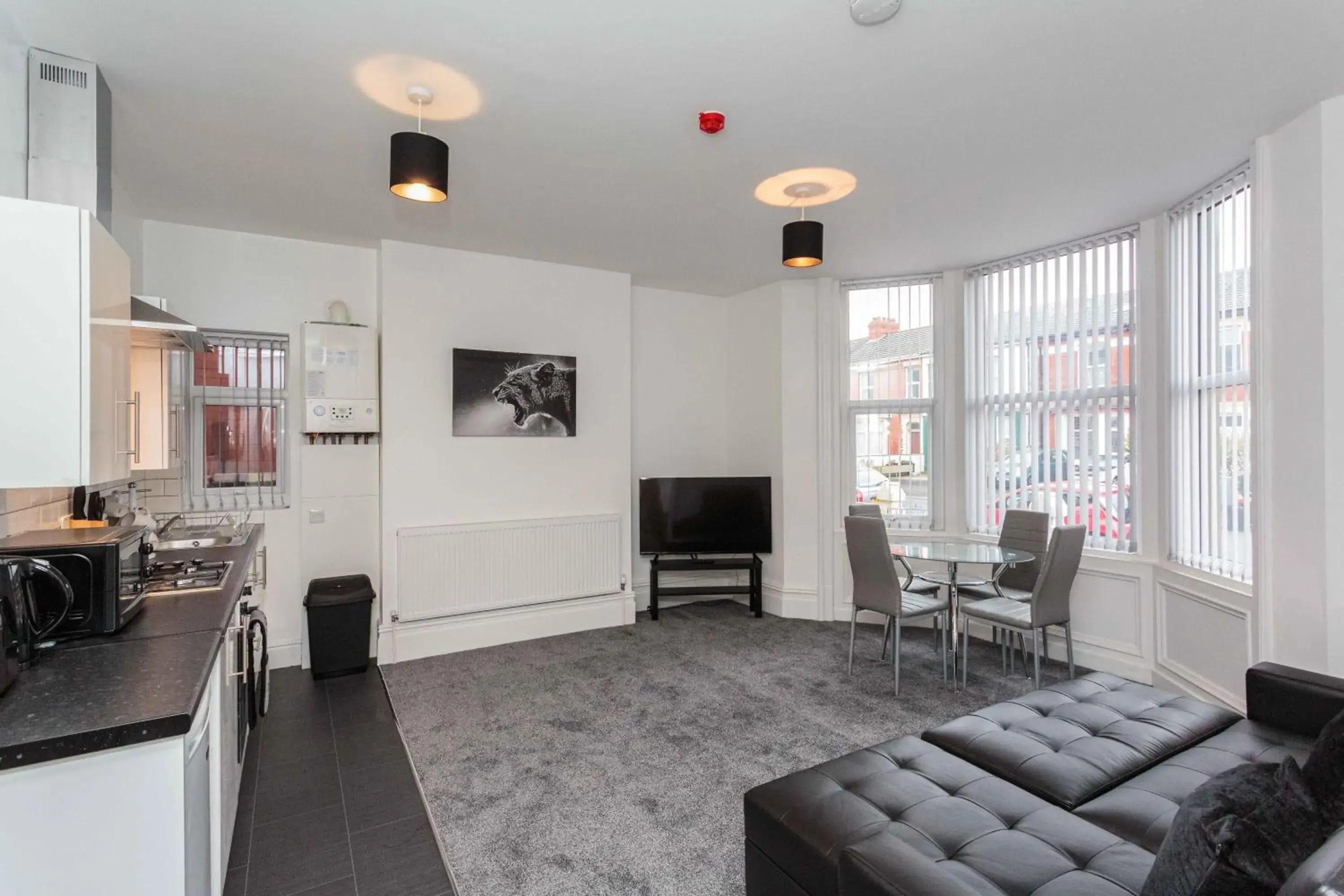 Living room, Seating Area in Cherry Property - Berry Apartments