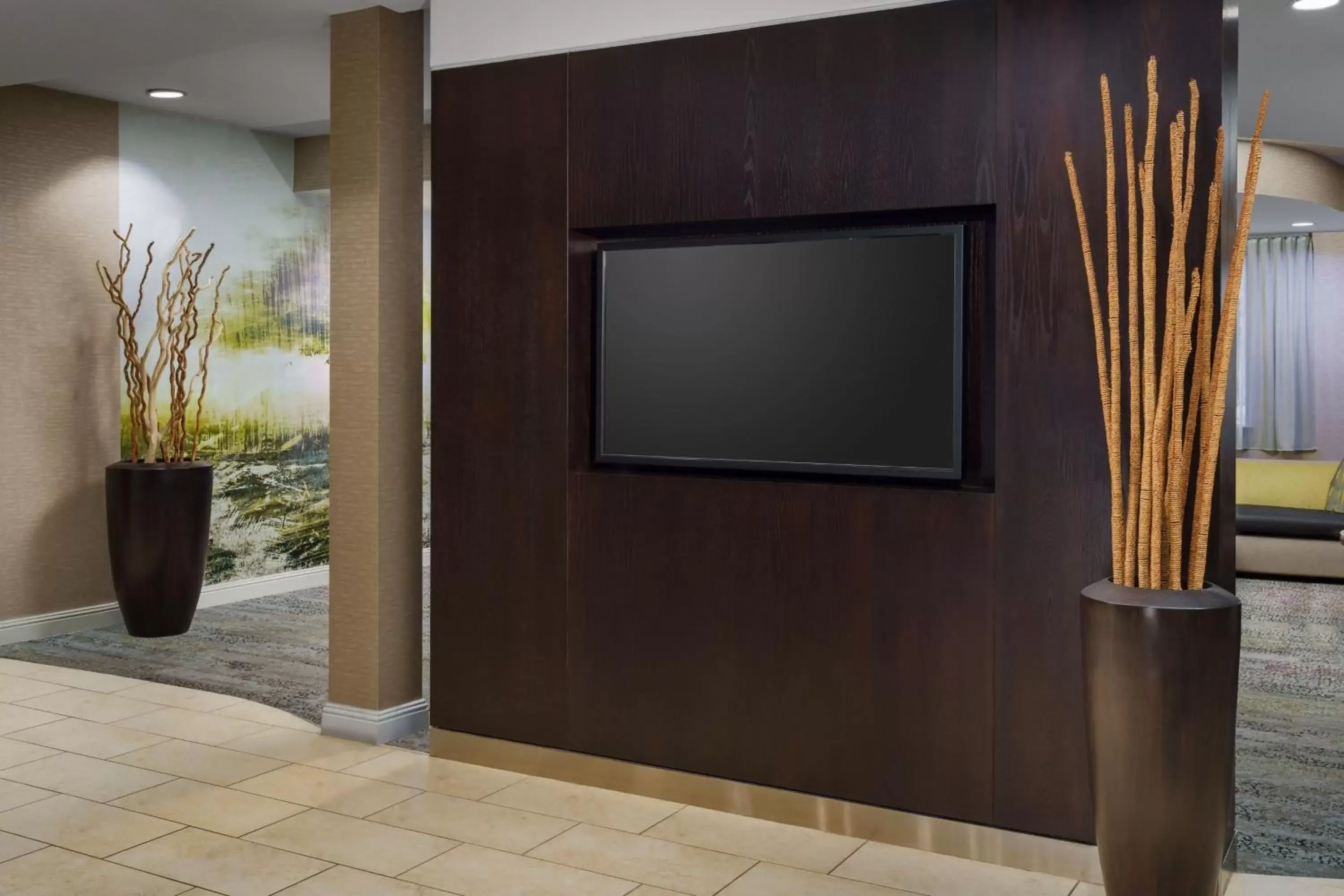 Lobby or reception, TV/Entertainment Center in Courtyard by Marriott Roseville Galleria Mall/Creekside Ridge Drive