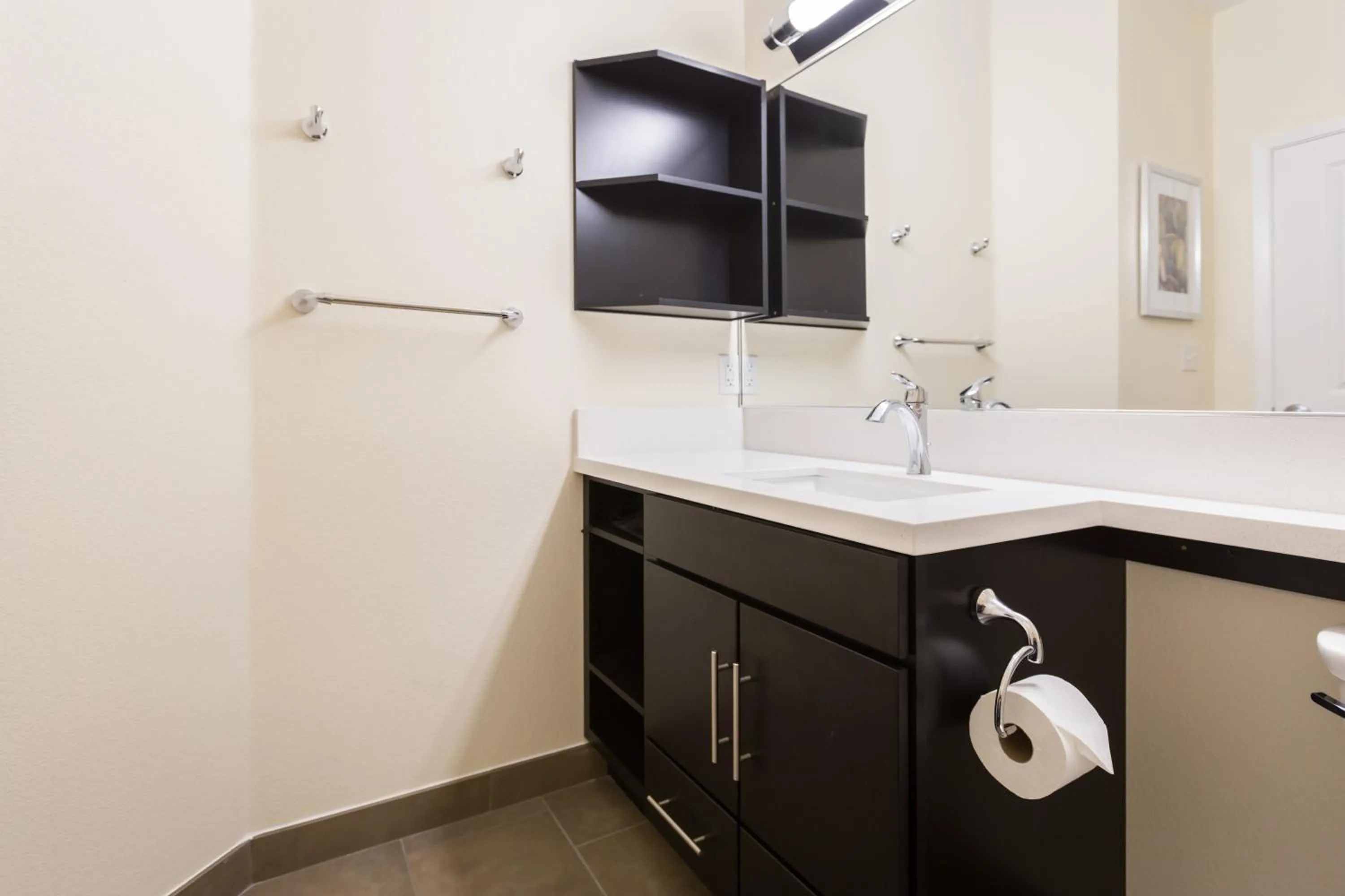 Bathroom in Candlewood Suites - Buda - Austin SW by IHG