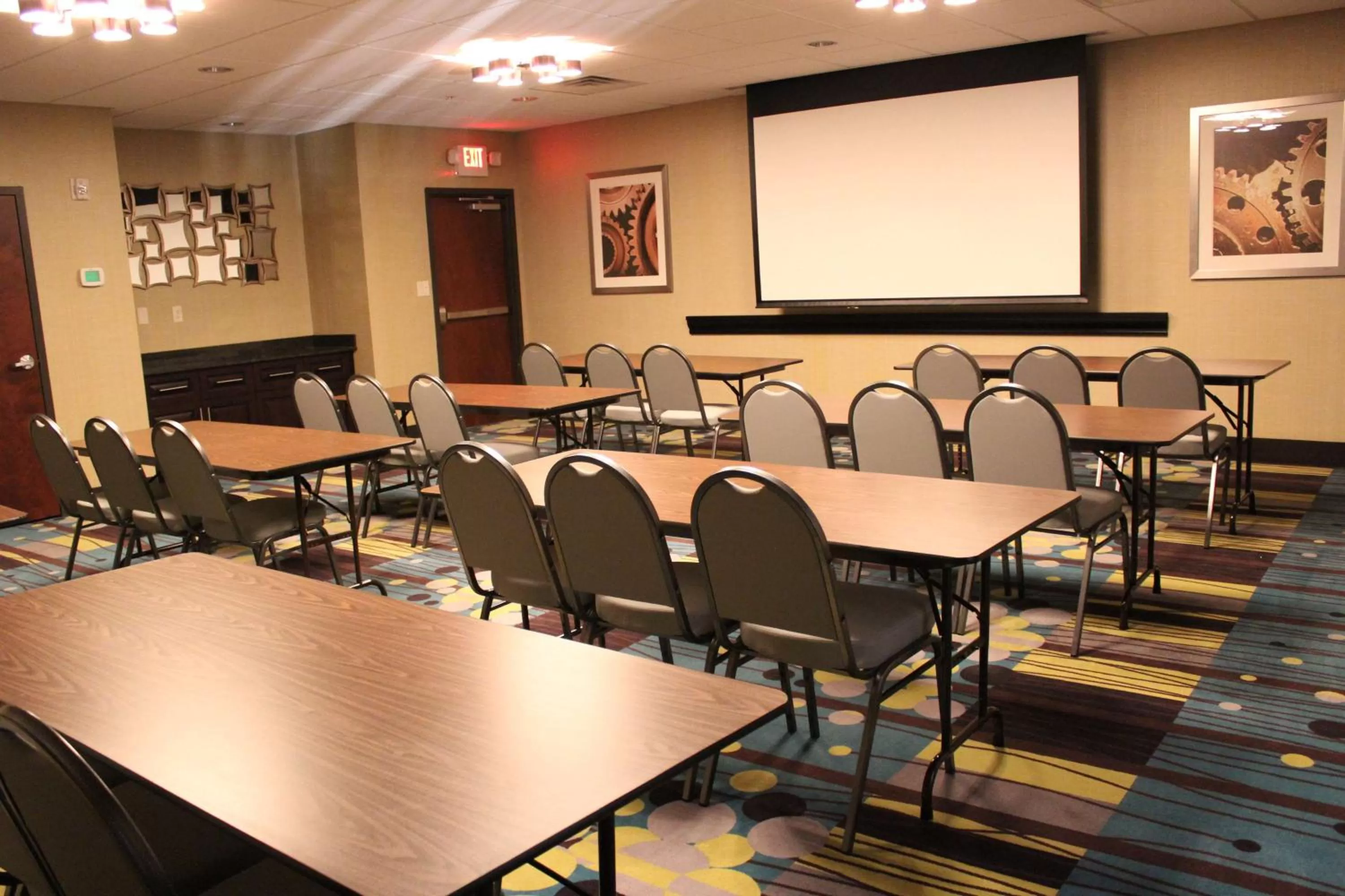 Meeting/conference room in Hampton Inn Cotulla