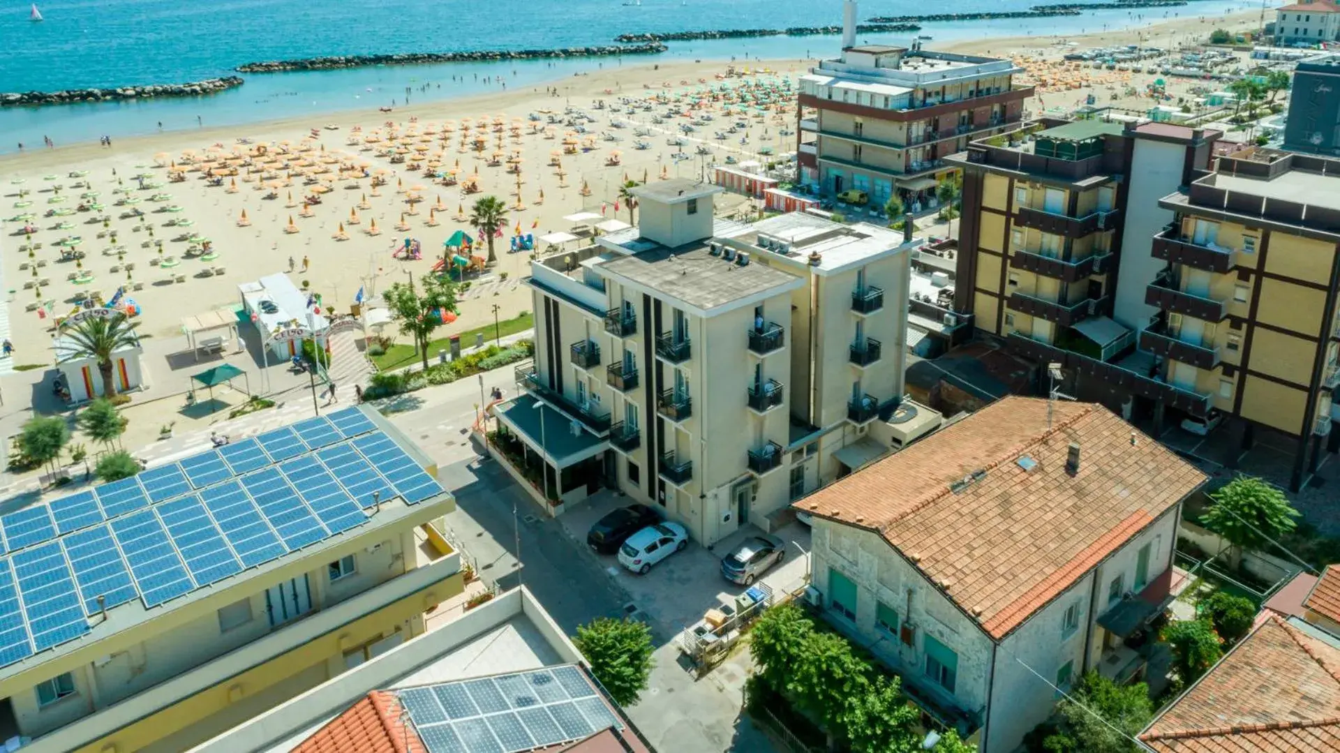 Bird's-eye View in Hotel Milanese