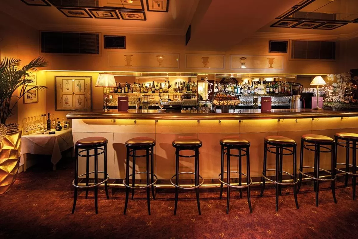 Lounge or bar in Hotel Bristol Salzburg