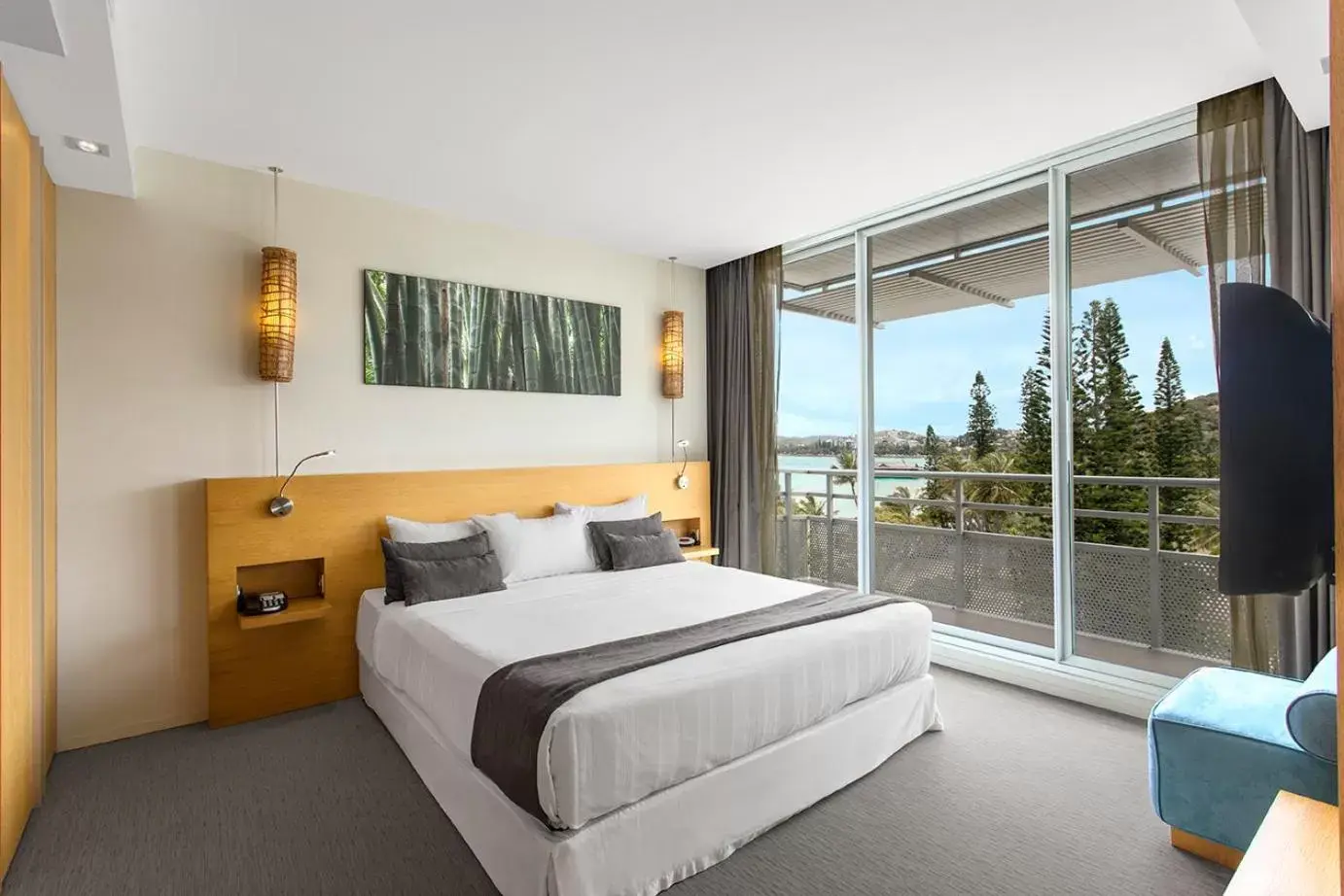 Bedroom, Bed in Chateau Royal Beach Resort & Spa, Noumea Bedroom, Bed in Chateau Royal Beach Resort & Spa, Noumea