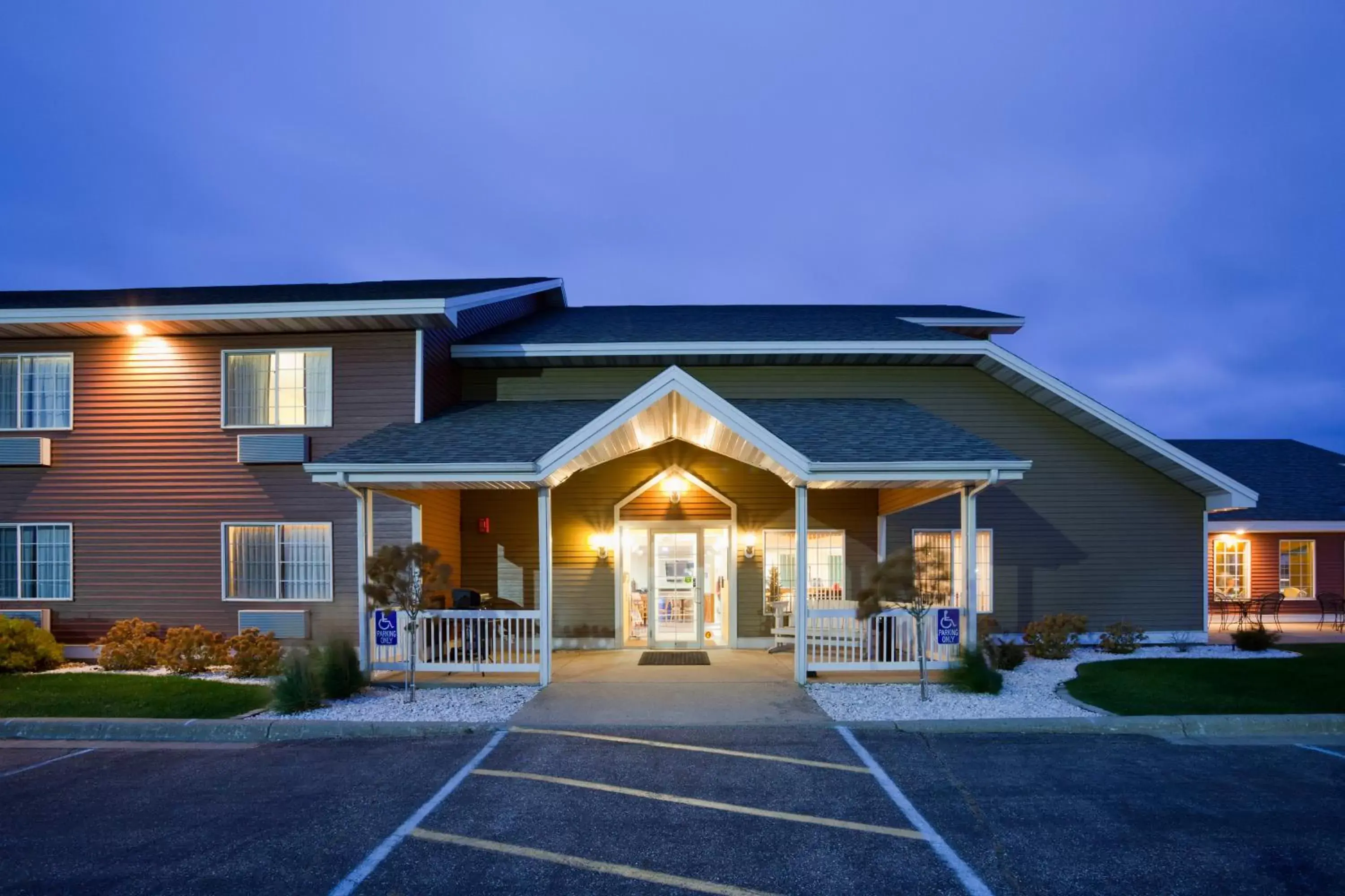 Facade/entrance in Paynesville Inn & Suites Facade/entrance in Paynesville Inn & Suites