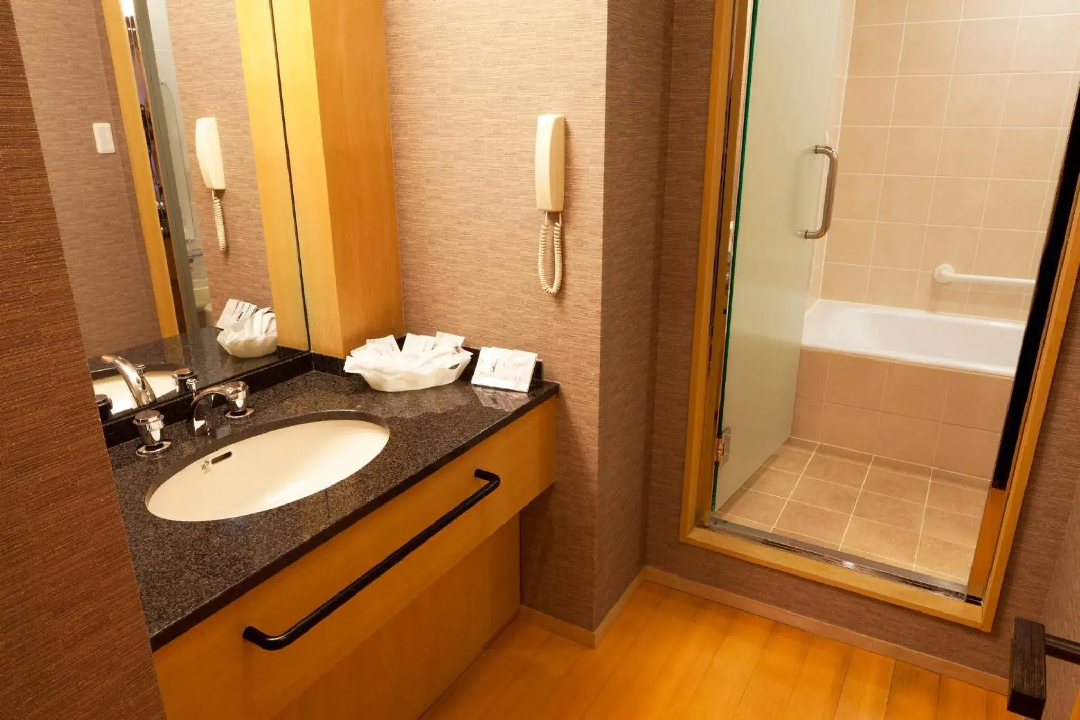 Area and facilities, Bathroom in Hotel Grand Arc Hanzomon