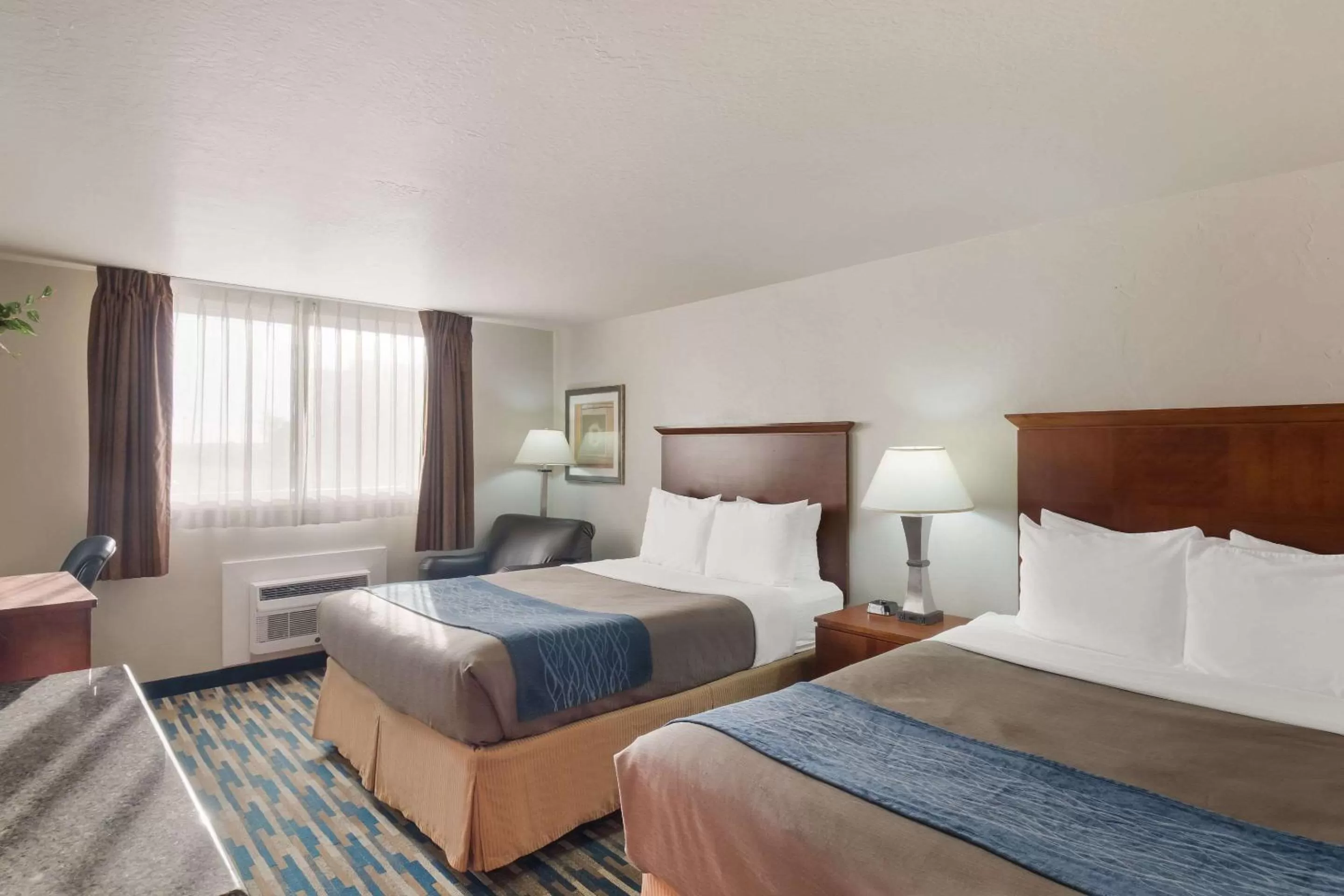 Bedroom, Bed in Rodeway Inn Fort Morgan