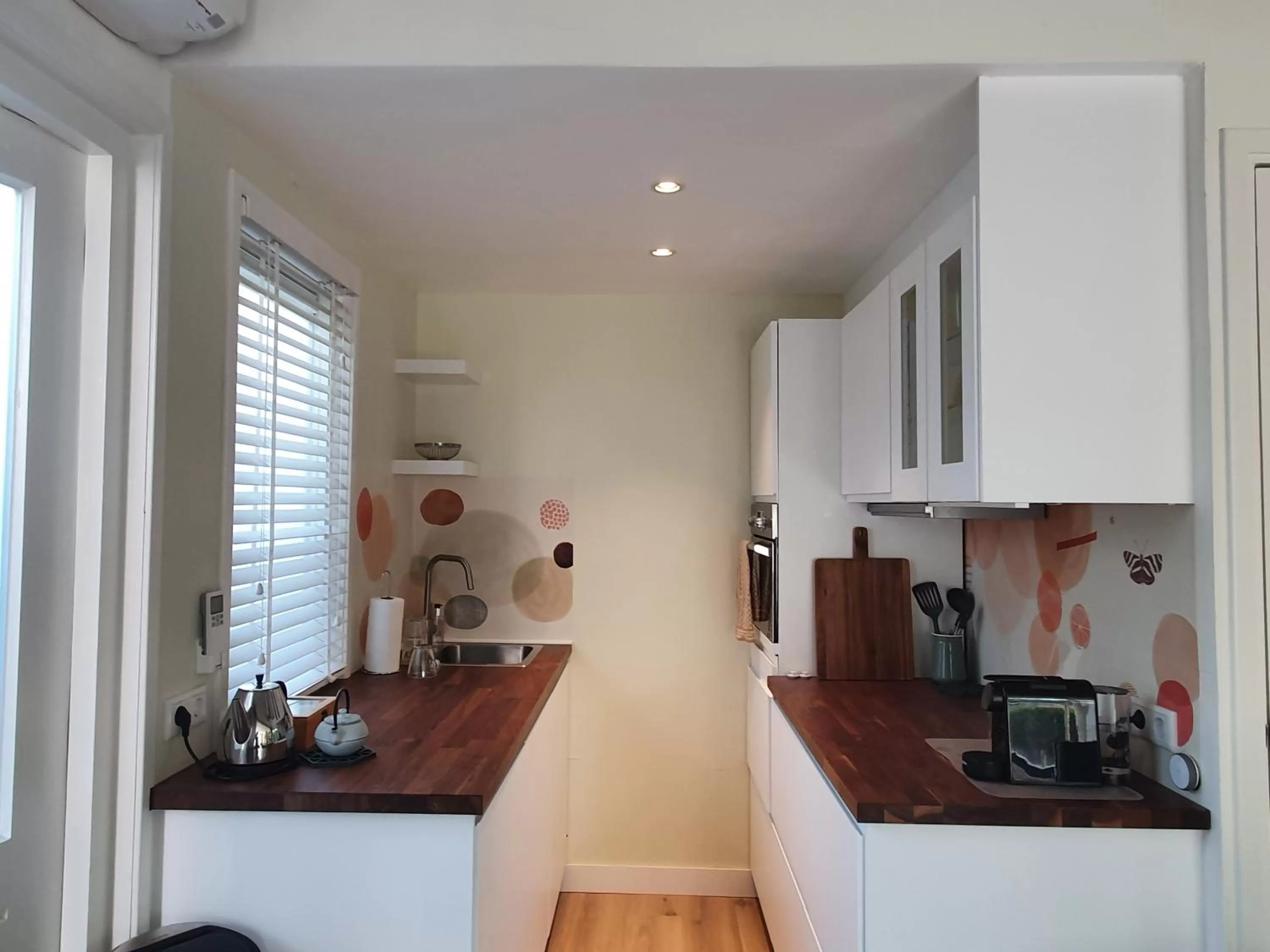 Coffee/tea facilities, Kitchen/Kitchenette in Bed and Breakfast en Studio Het Atelier