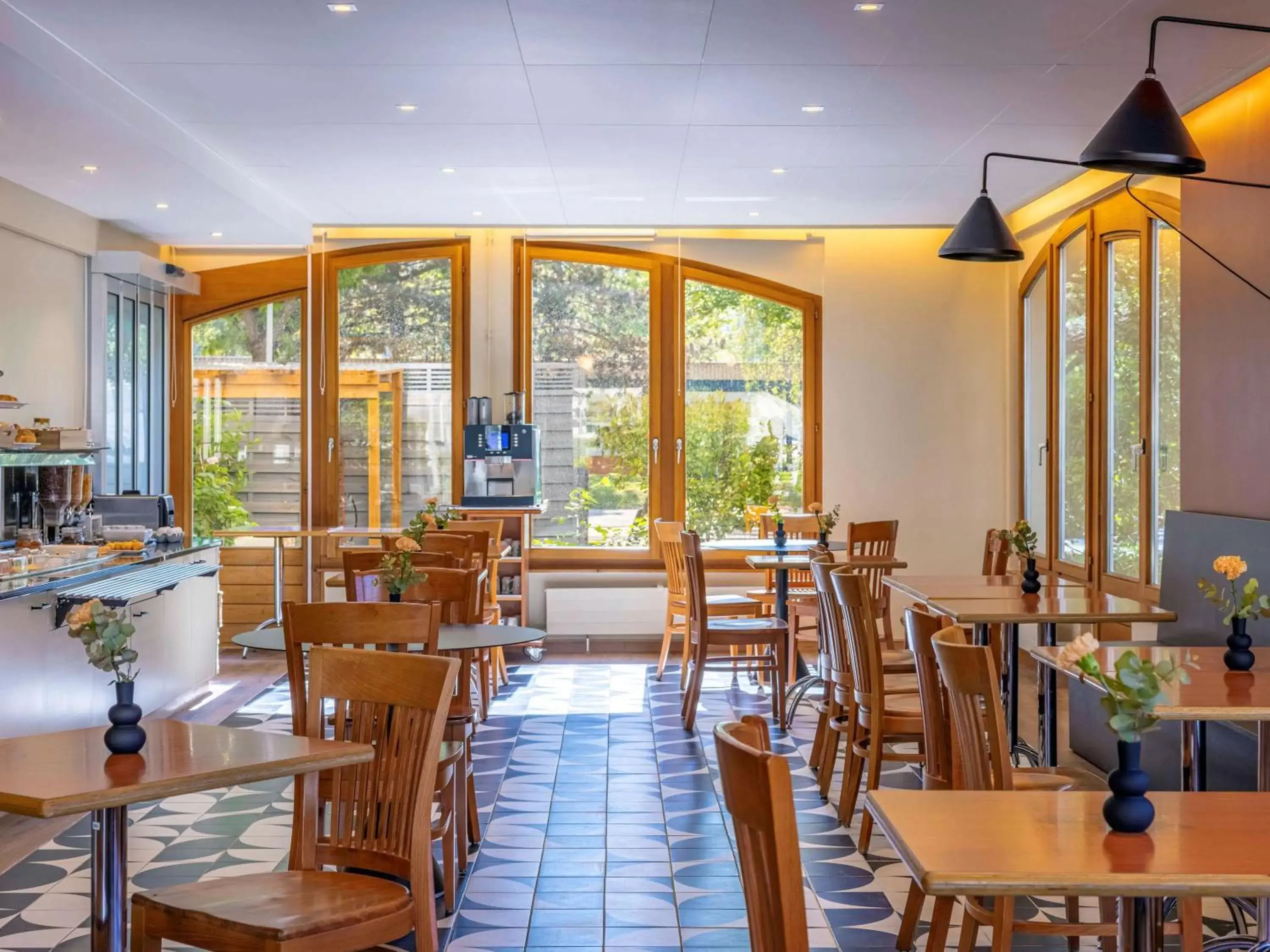 Restaurant/places to eat in Ibis Sion Restaurant/places to eat in Ibis Sion