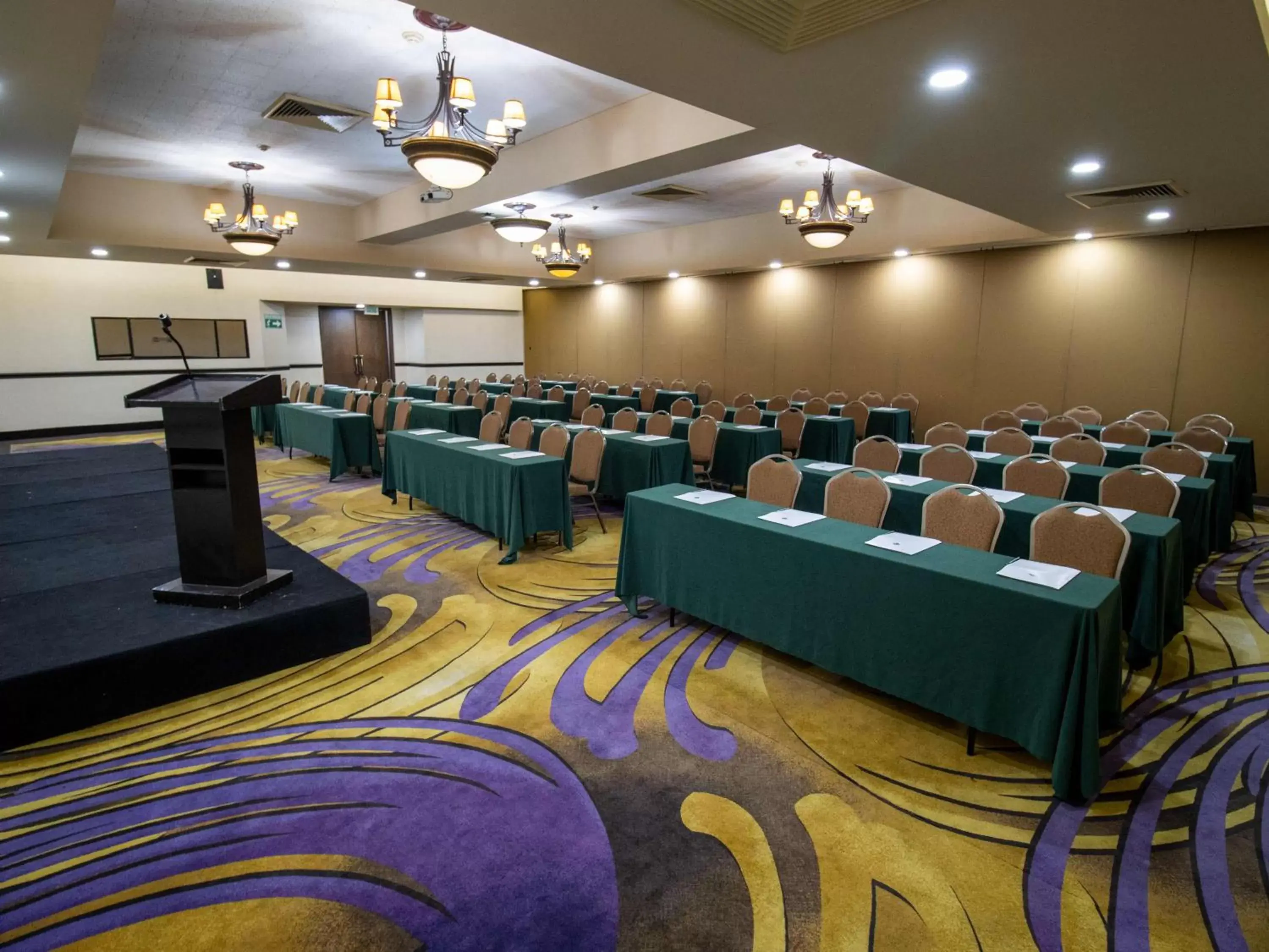 Meeting/conference room in Hotel Araiza Mexicali