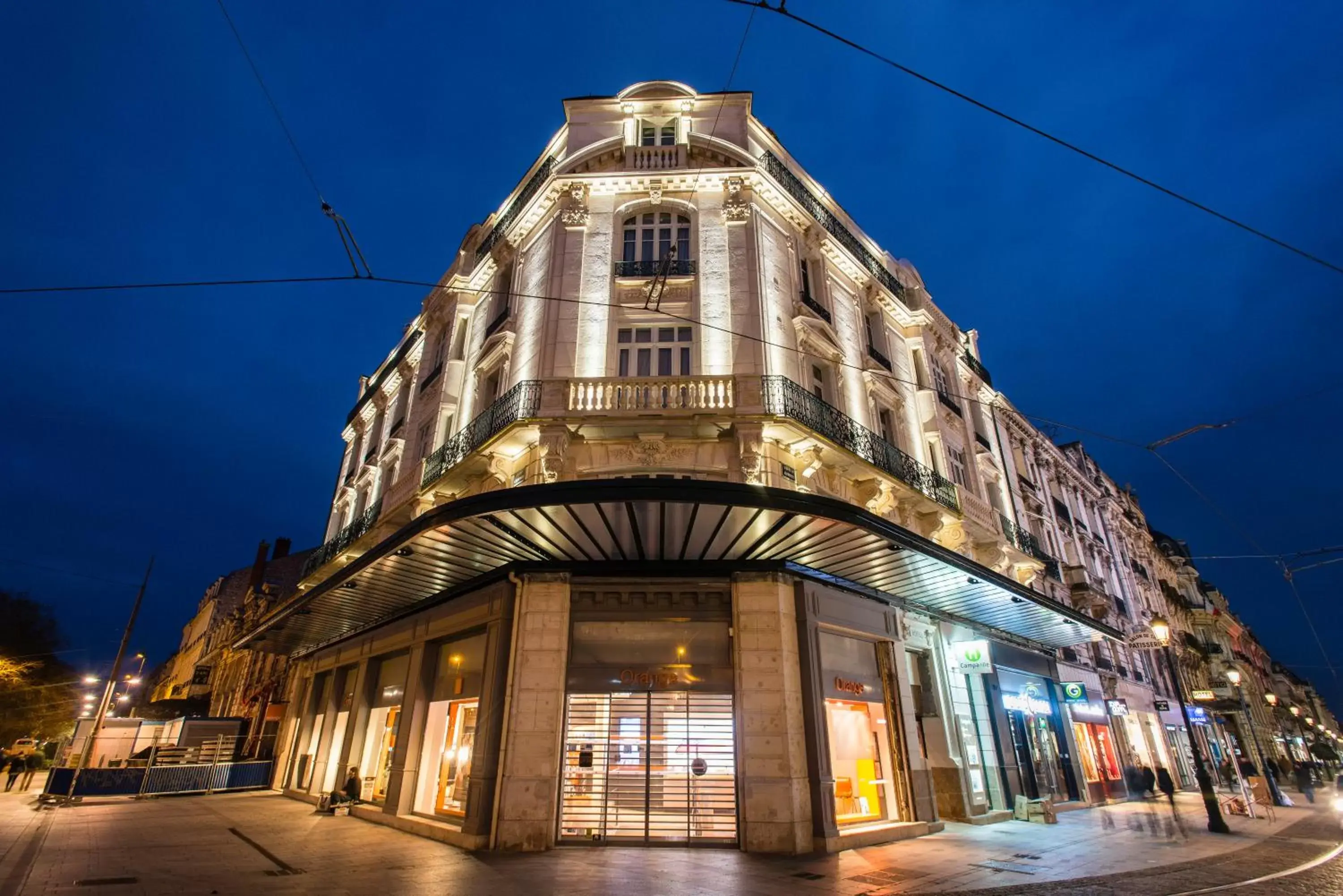 Facade/entrance, Property Building in Campanile Orléans Centre Gare