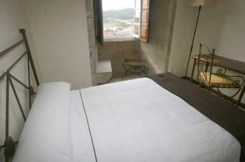 Photo of the whole room, Bed in Hospedería San Martín Pinario