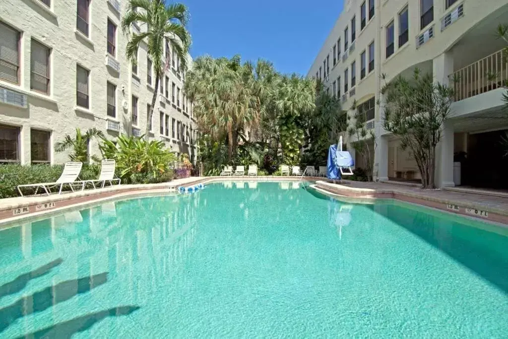 Swimming Pool in Hemingway Suites at Palm Beach Hotel Island