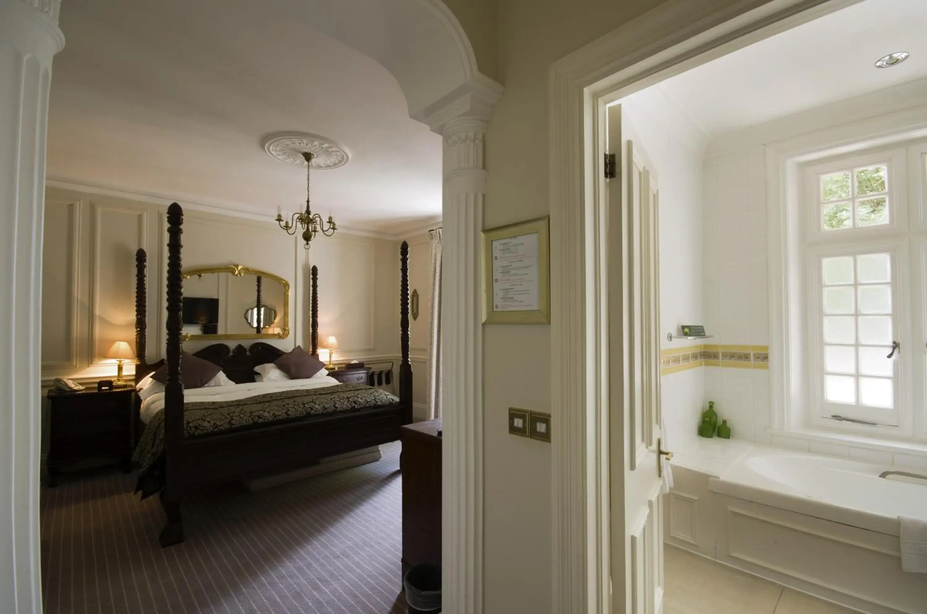 Bedroom, Bed in Chateau La Chaire Bedroom, Bed in Chateau La Chaire