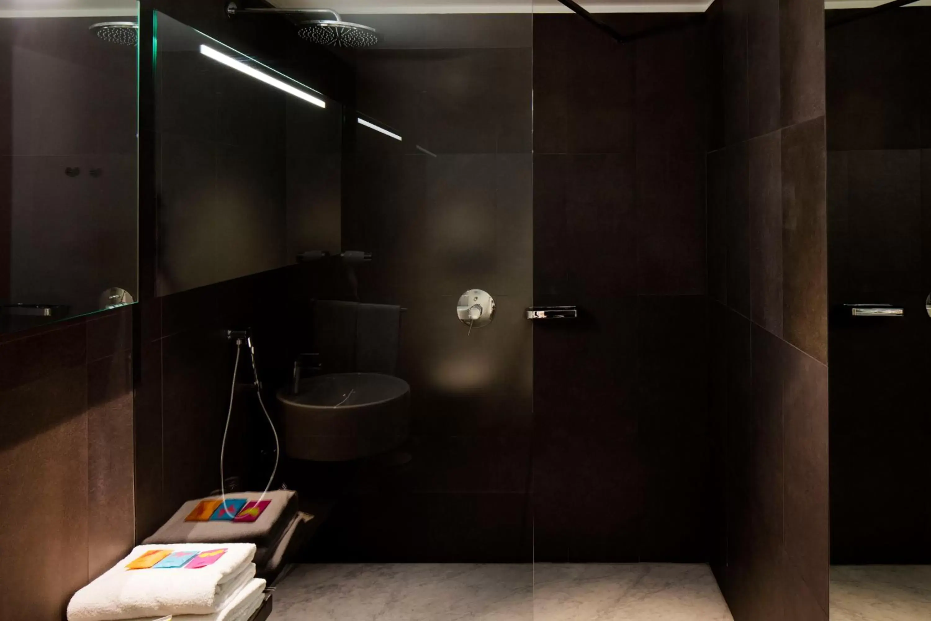 Photo of the whole room, Bathroom in Hotel Ripa Roma
