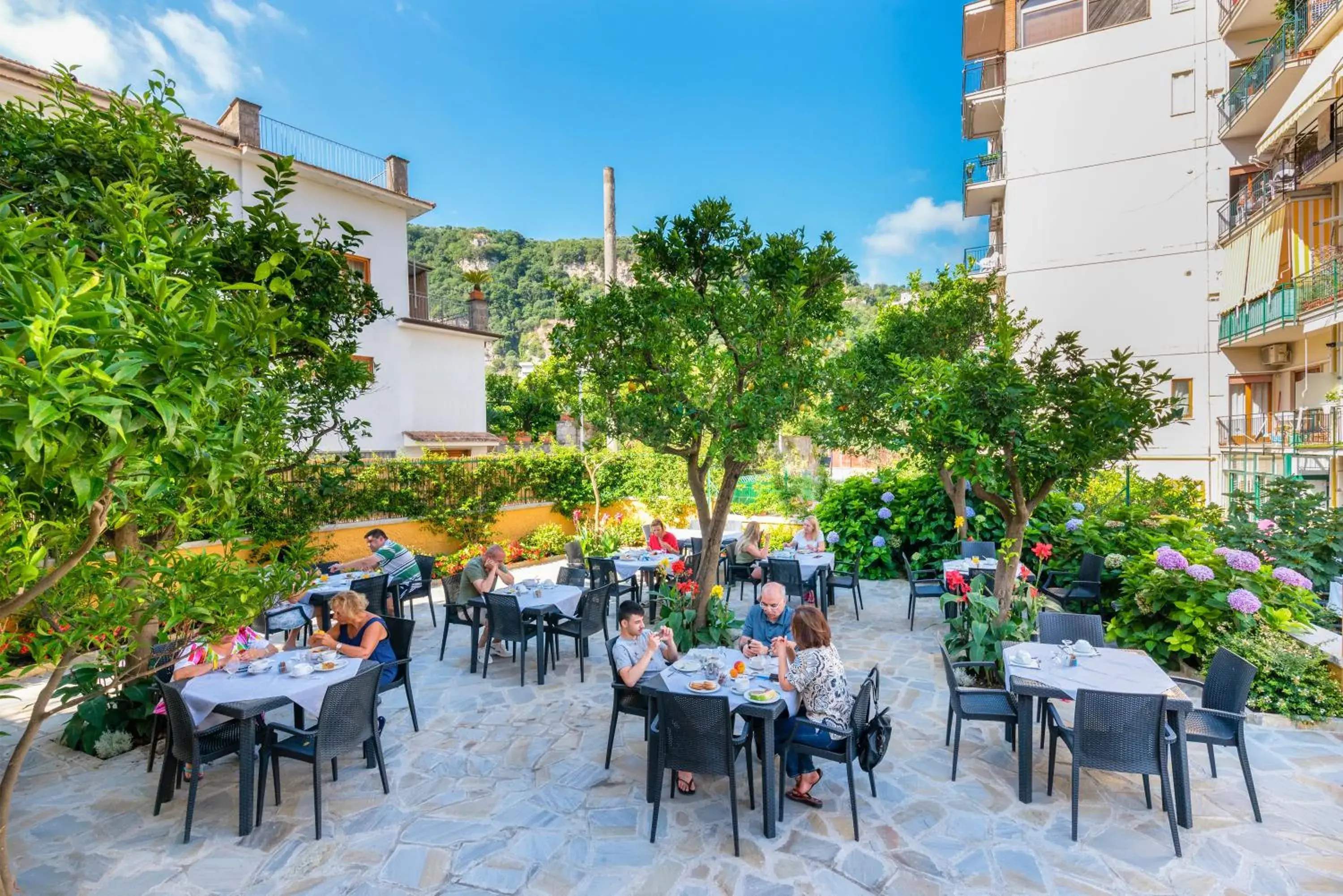 Garden, Restaurant/Places to Eat in Hotel Leone