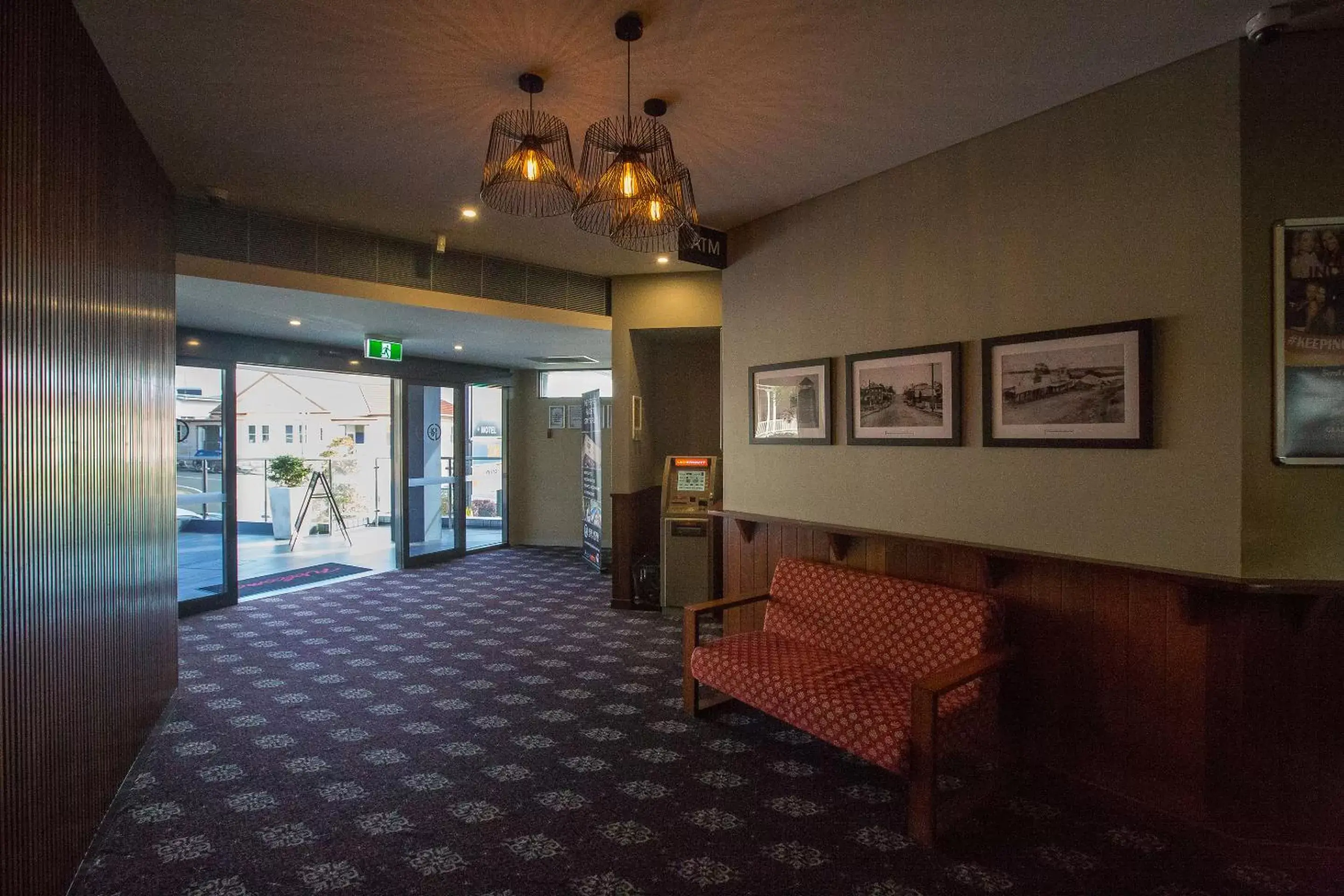 Facade/entrance, Lounge/Bar in Gladstone Reef Hotel Motel