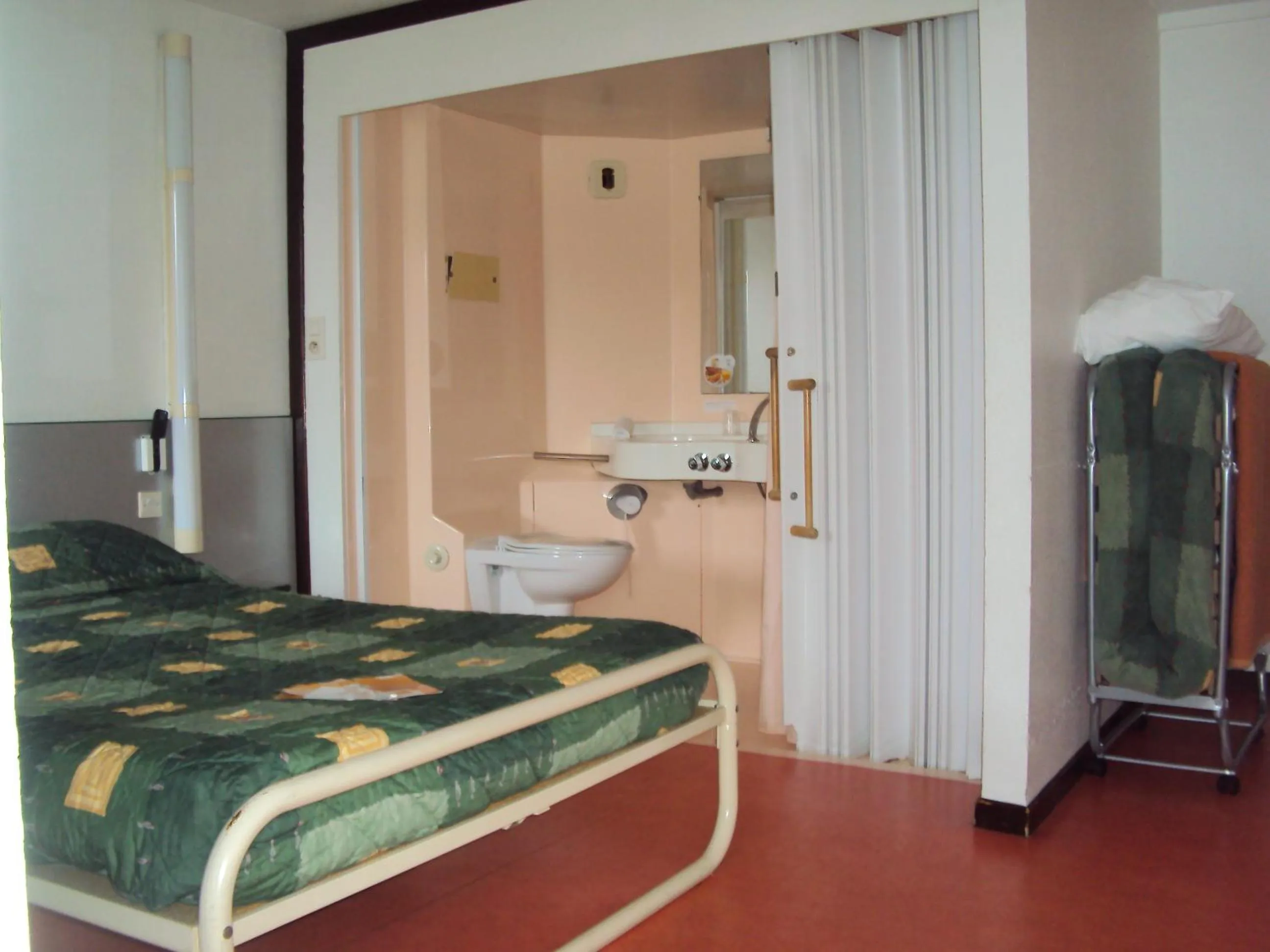 Bed in Premiere Classe Epinal