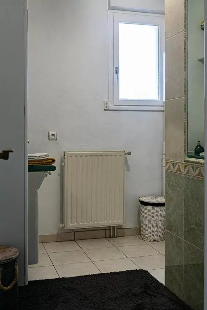 Double Room in chambres d hotes les papillons Double Room in chambres d hotes les papillons