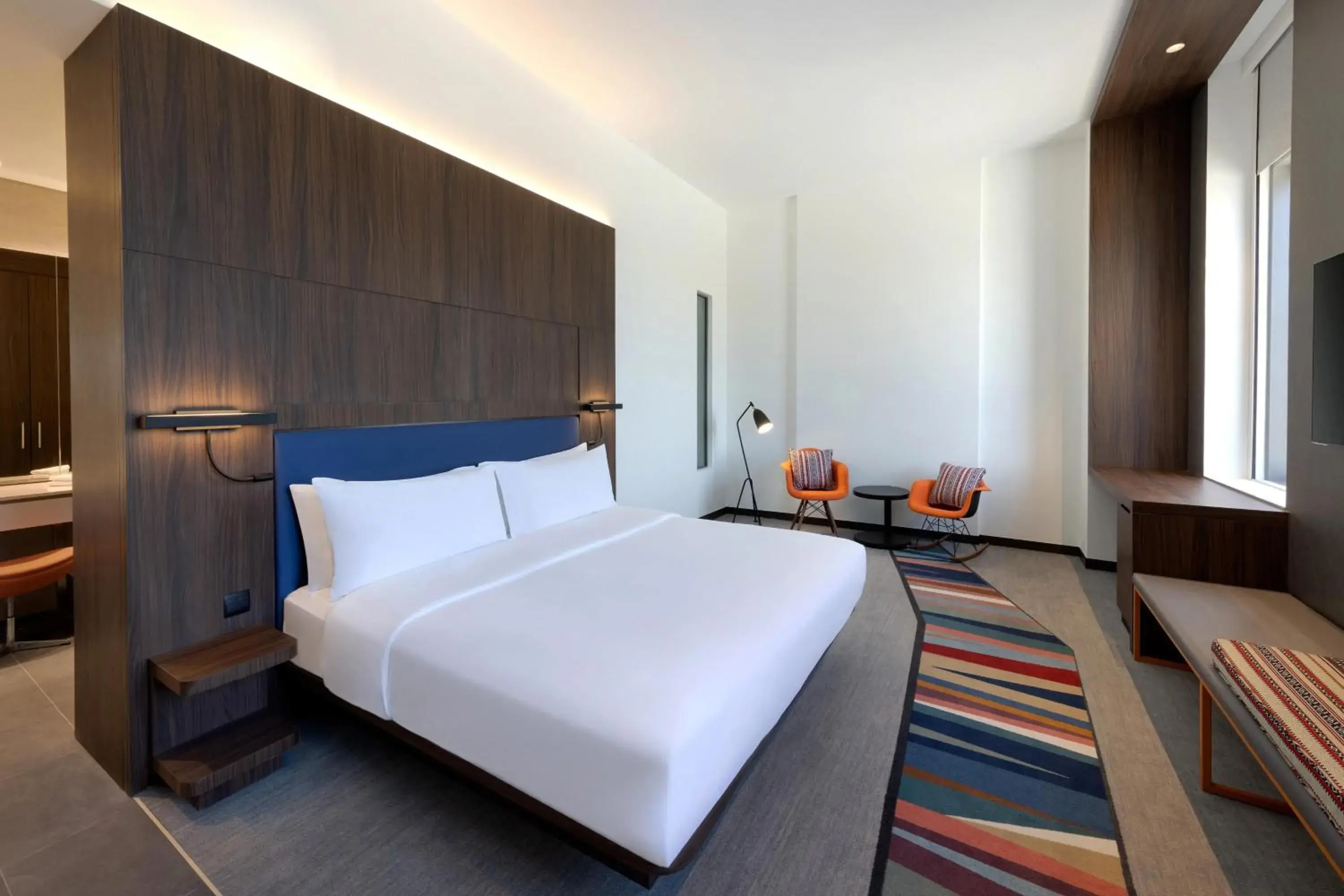 Photo of the whole room, Bed in Aloft Al Mina, Dubai
