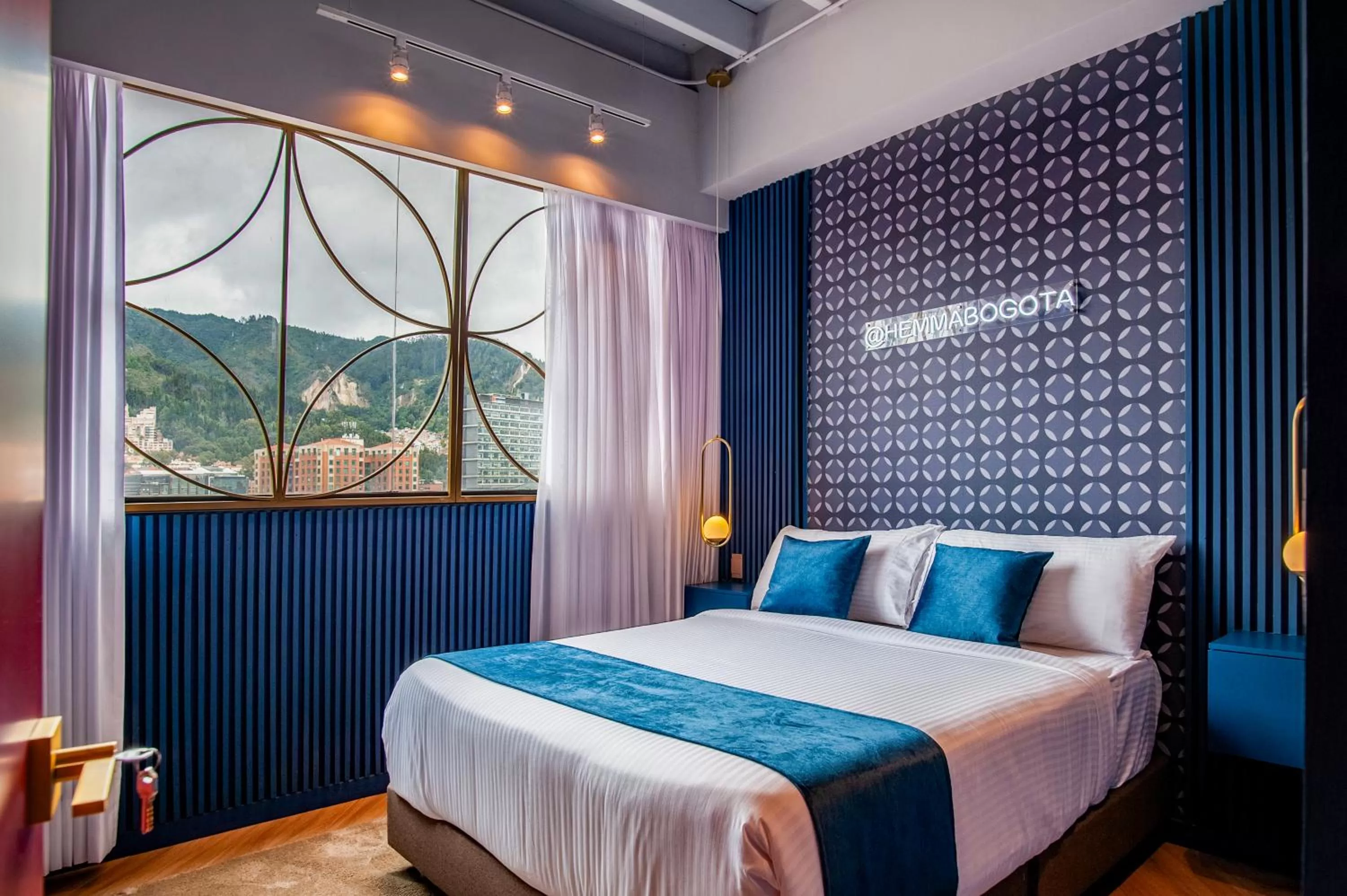 Bed in Hemma Bogotá Country Luxury Suites Hotel