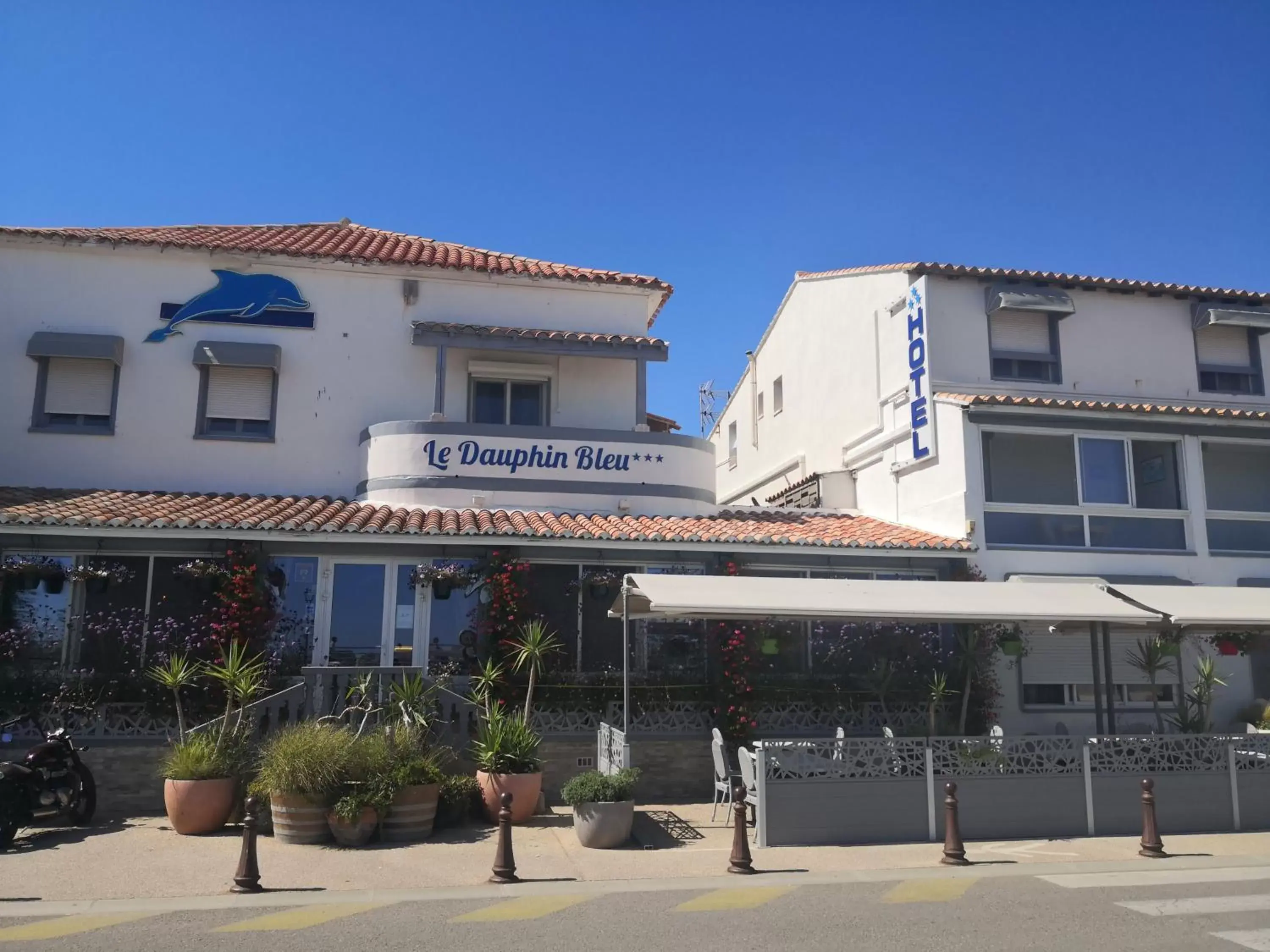 Property Building in Le Dauphin Bleu