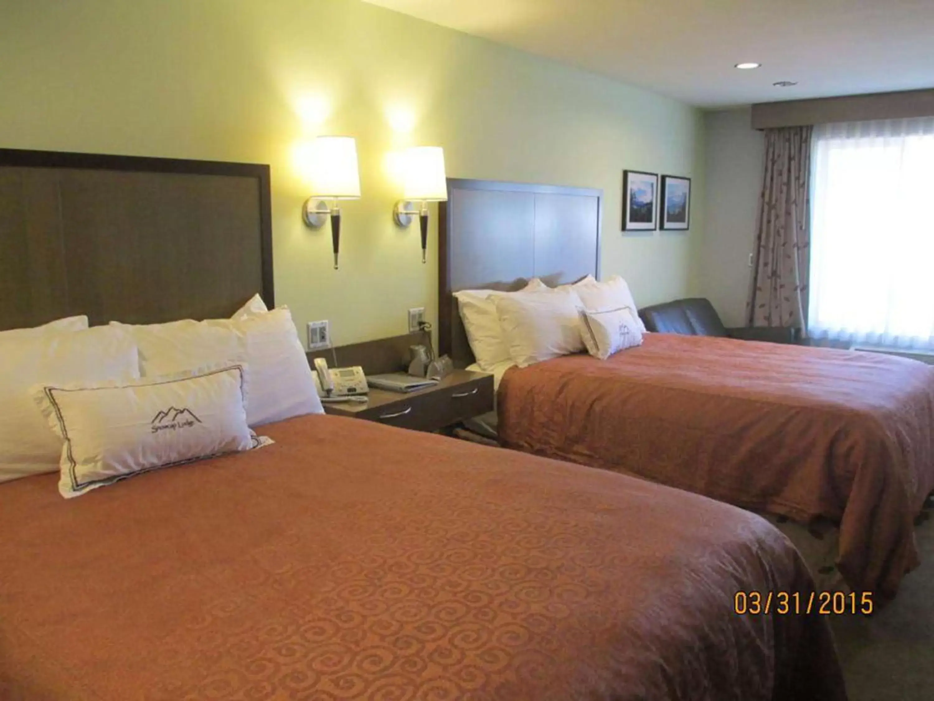 Photo of the whole room, Bed in Best Western Snowcap Lodge