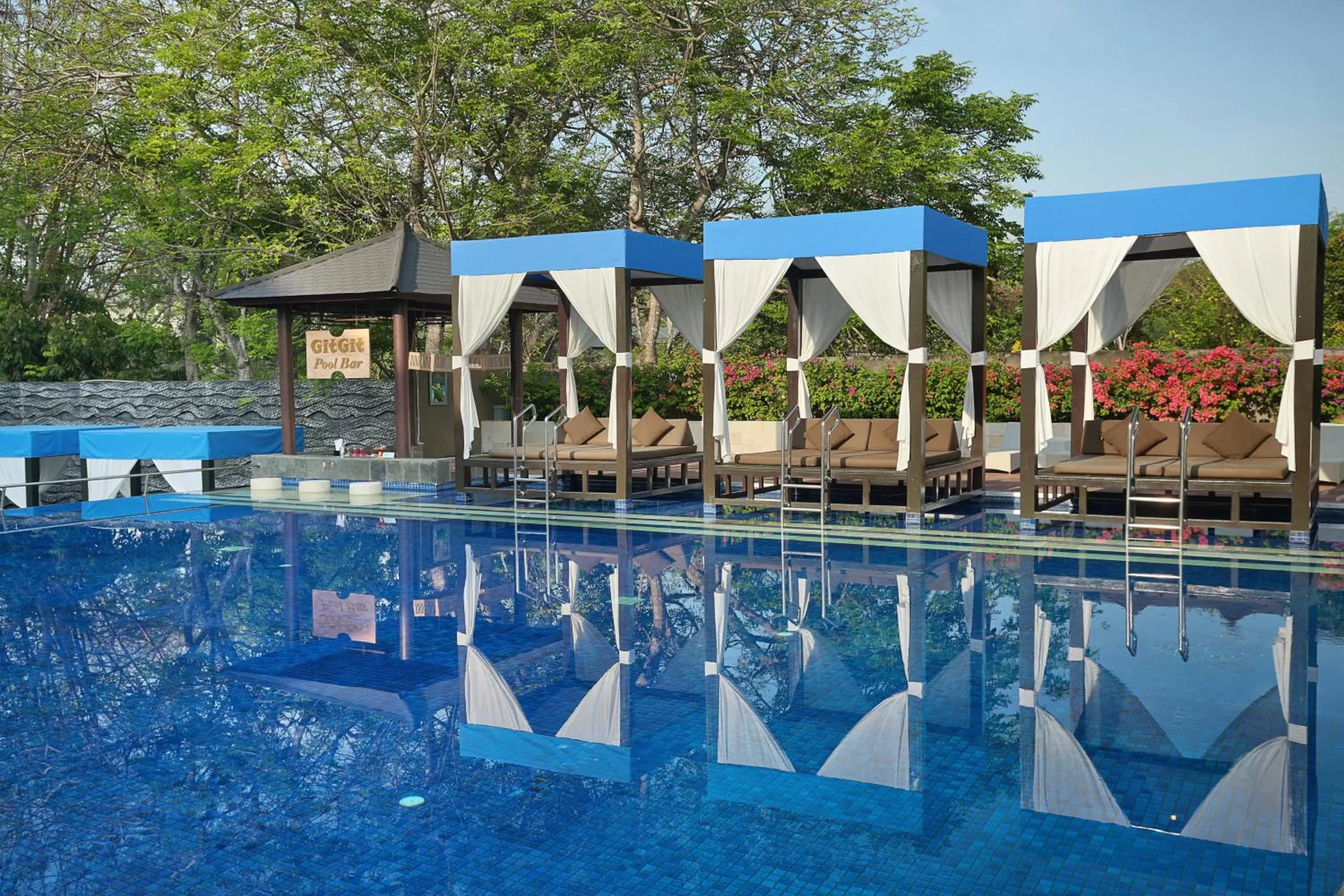 Restaurant/places to eat in Mercure Bali Nusa Dua