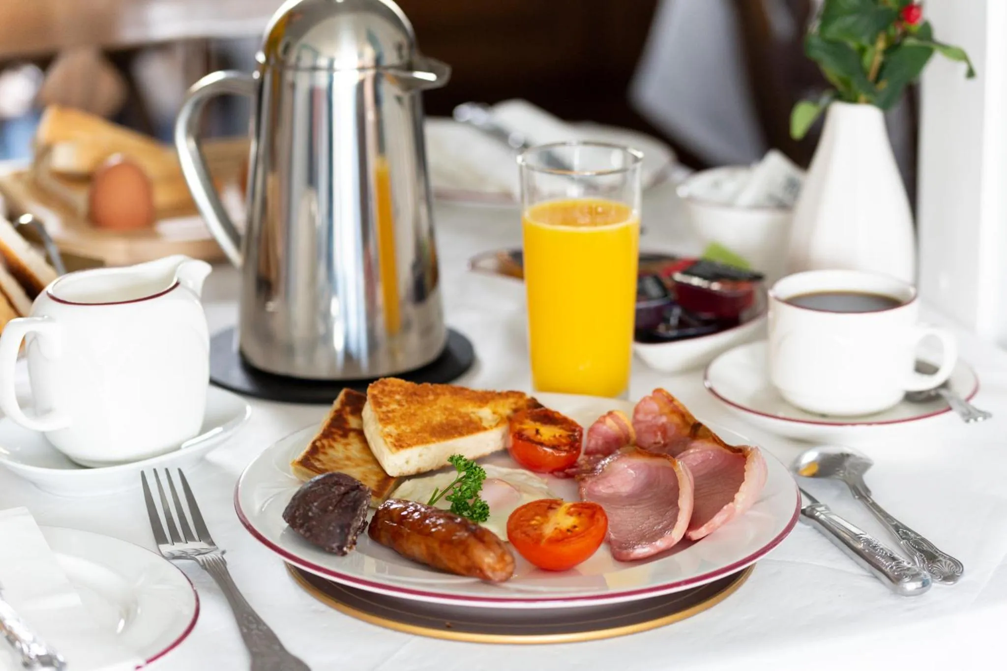 Restaurant/places to eat in Shelleven Guest House