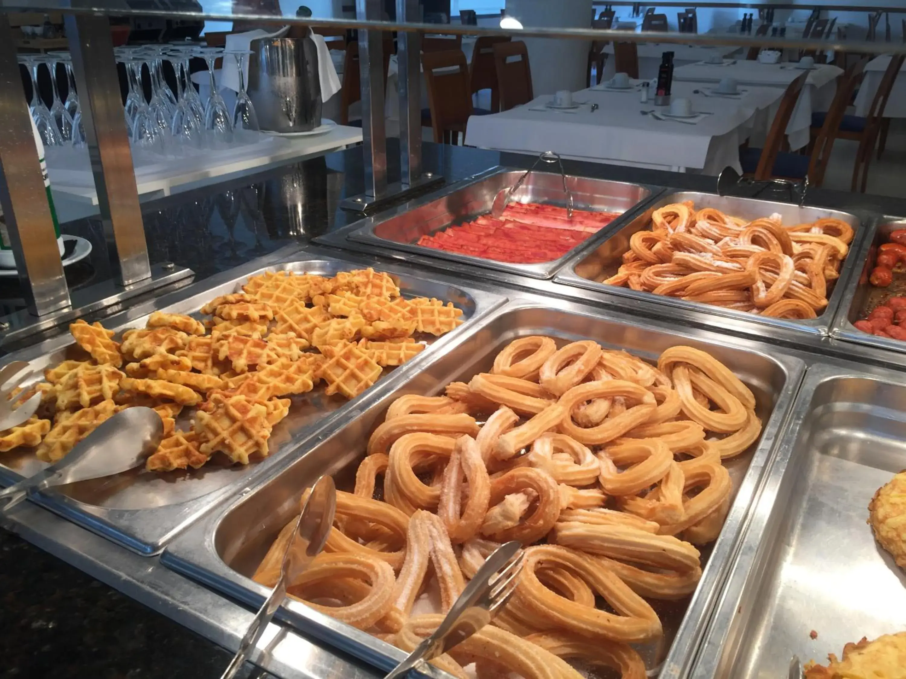 Buffet breakfast in Hotel Santamarta