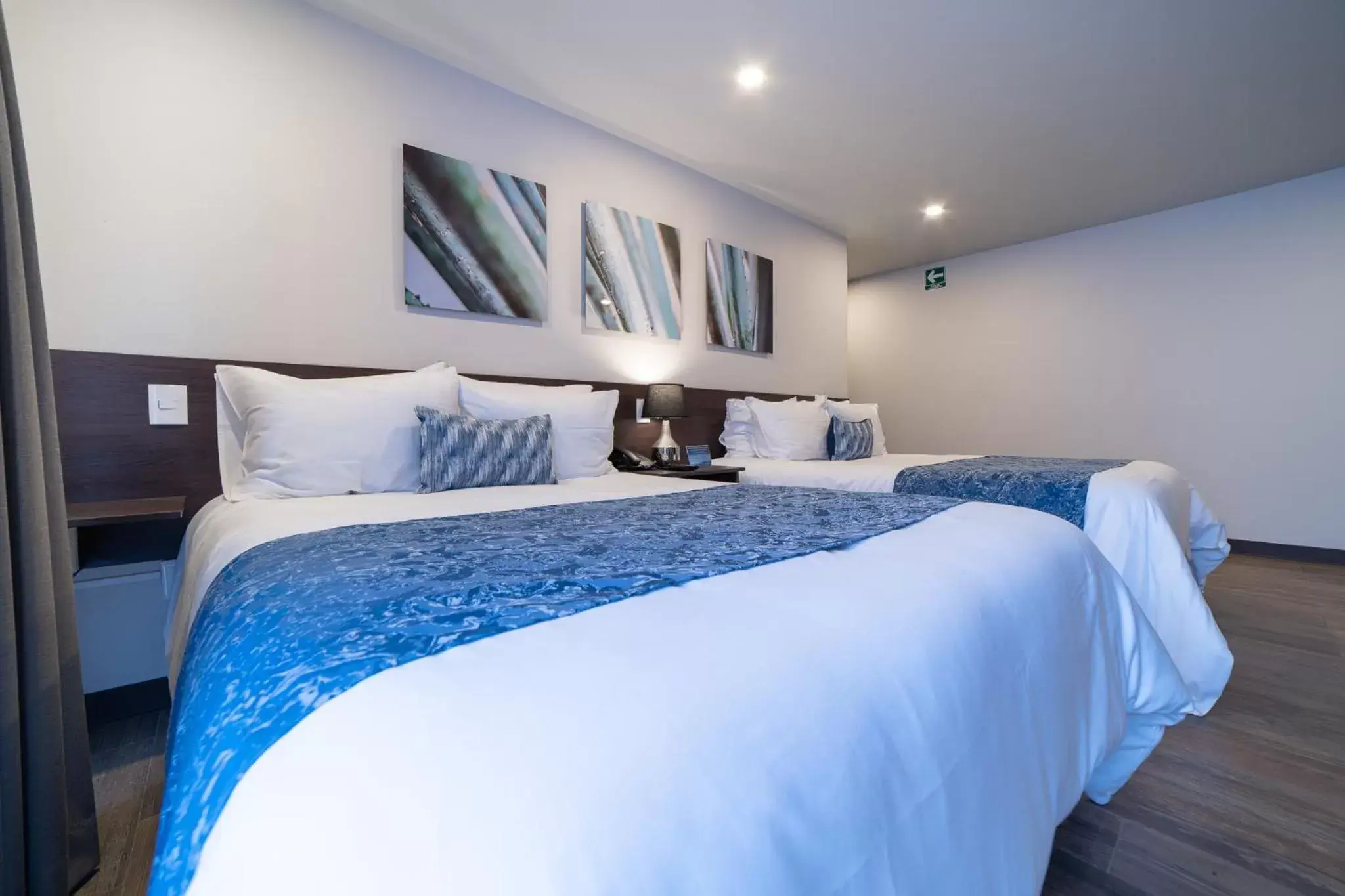 Bedroom, Bed in Hotel Círculo Condesa