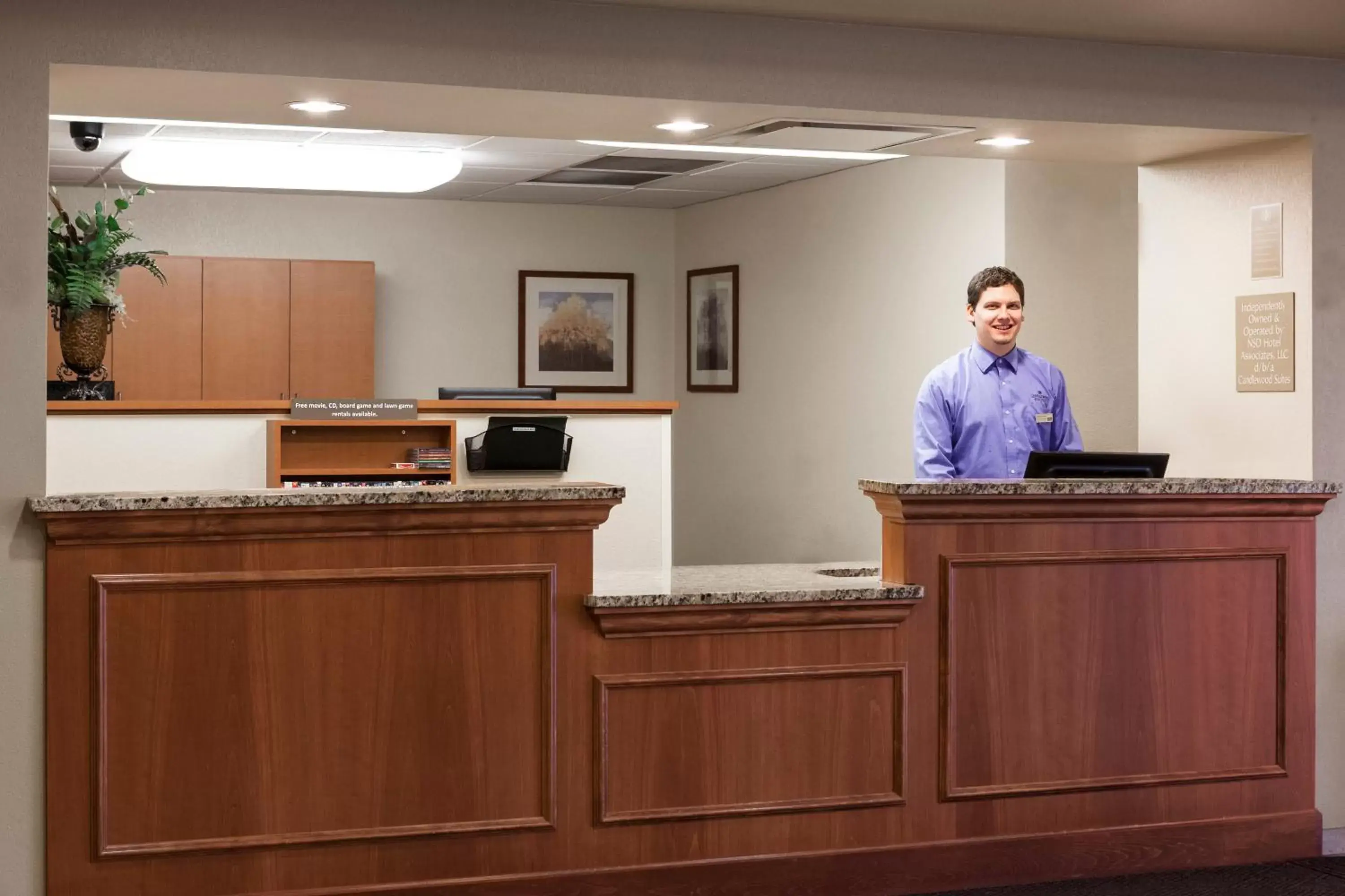 Property building, Lobby/Reception in Candlewood Suites La Crosse, an IHG Hotel