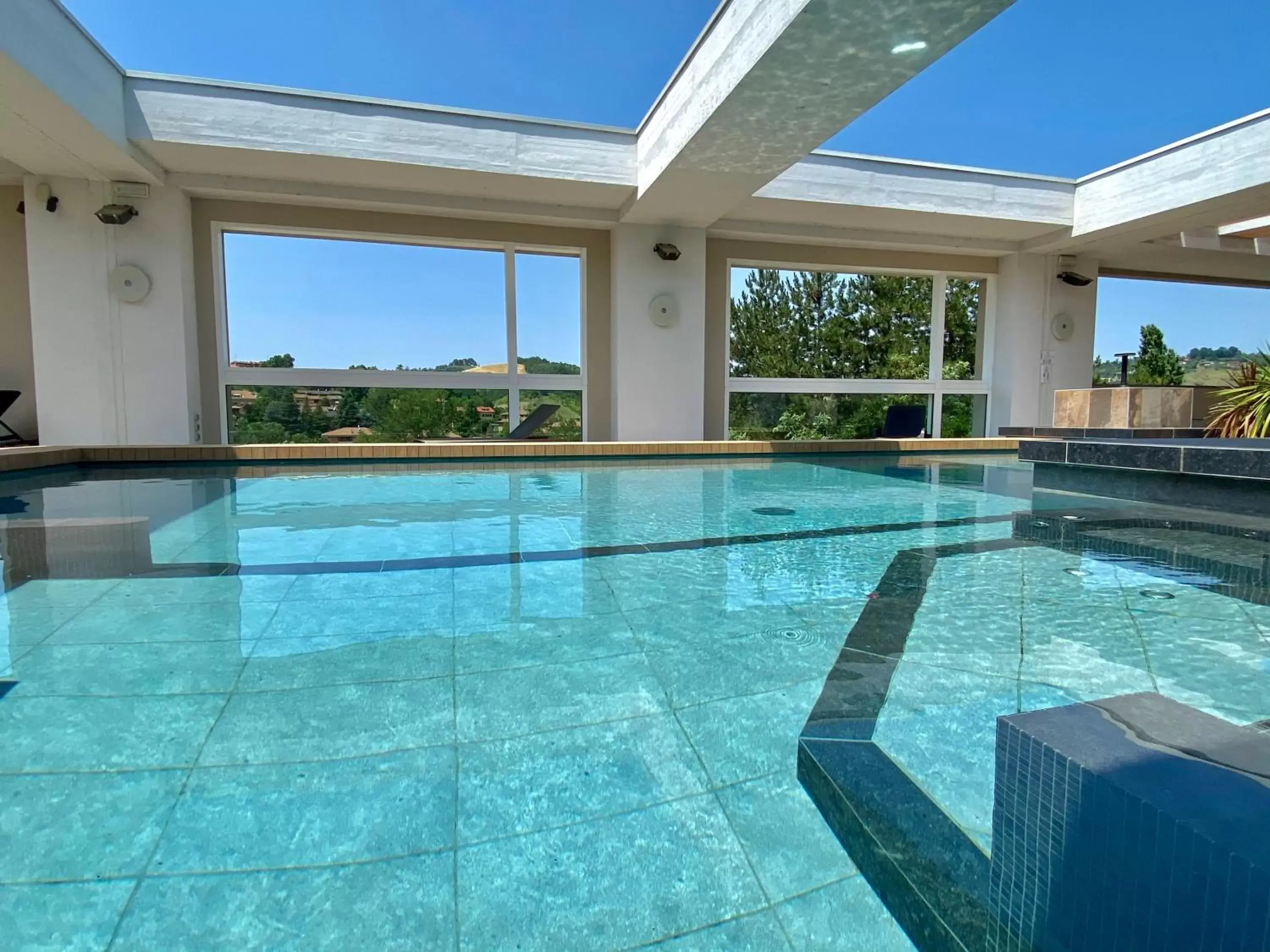 Swimming Pool in Admiral Park Hotel