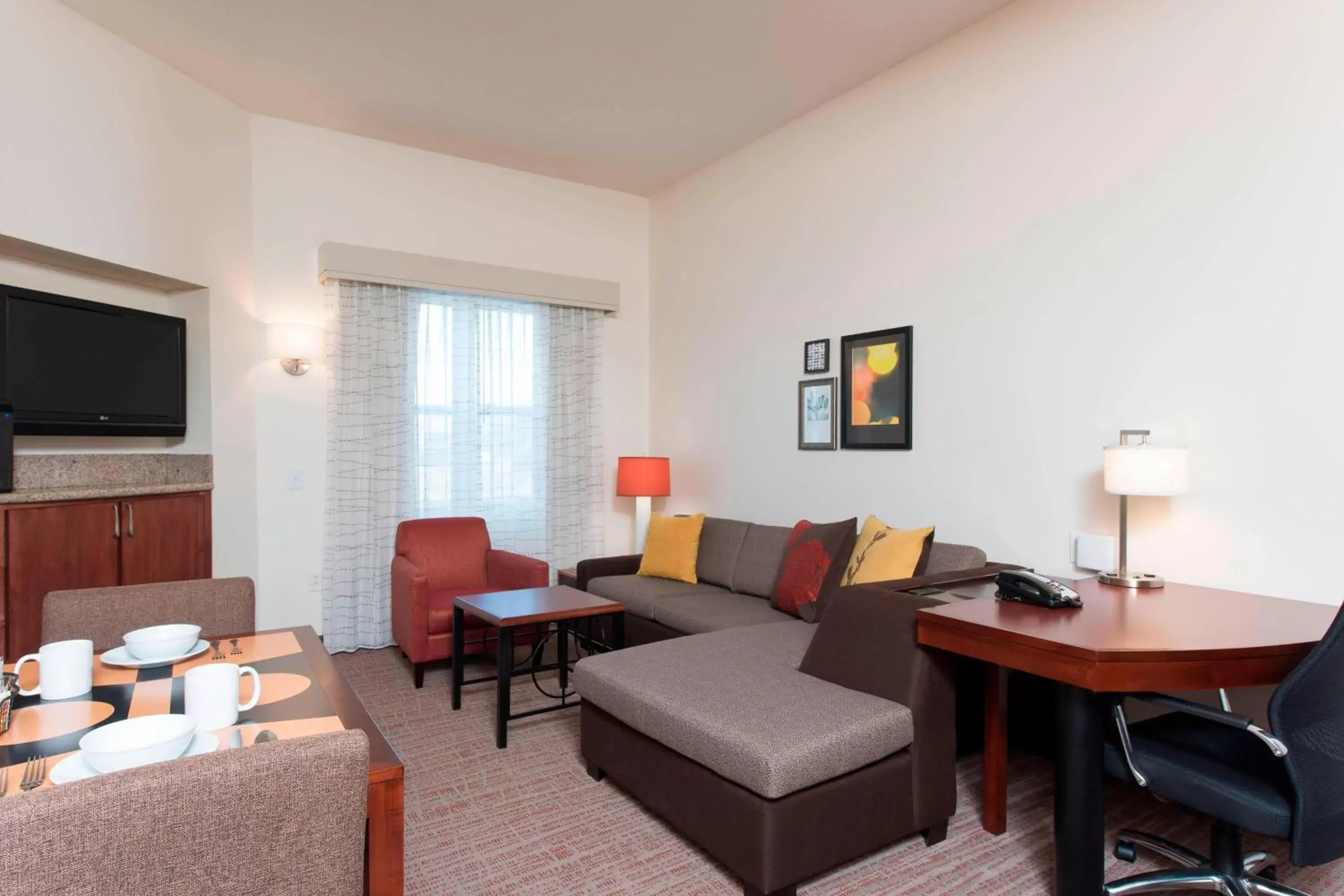 Living room, Seating Area in Residence Inn Moline Quad Cities