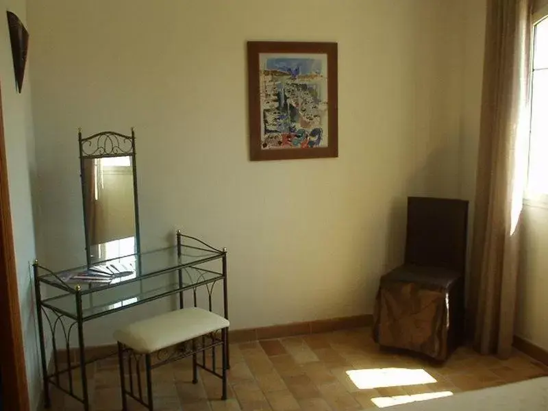 Photo of the whole room, Seating Area in Chambre d'hôtes "La Bastide des Eucalyptus"