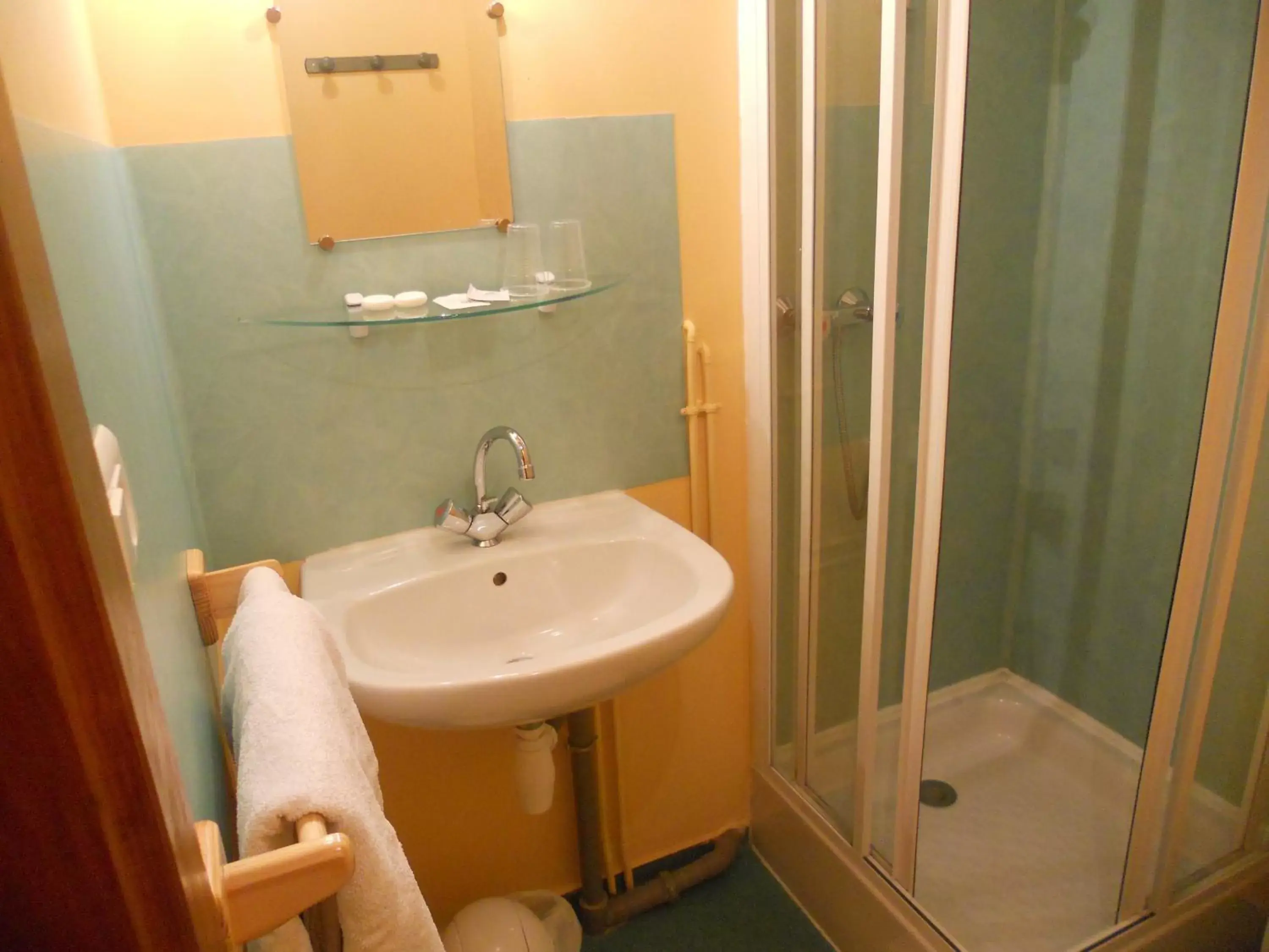 Bathroom in Auberge du Saut des Cuves