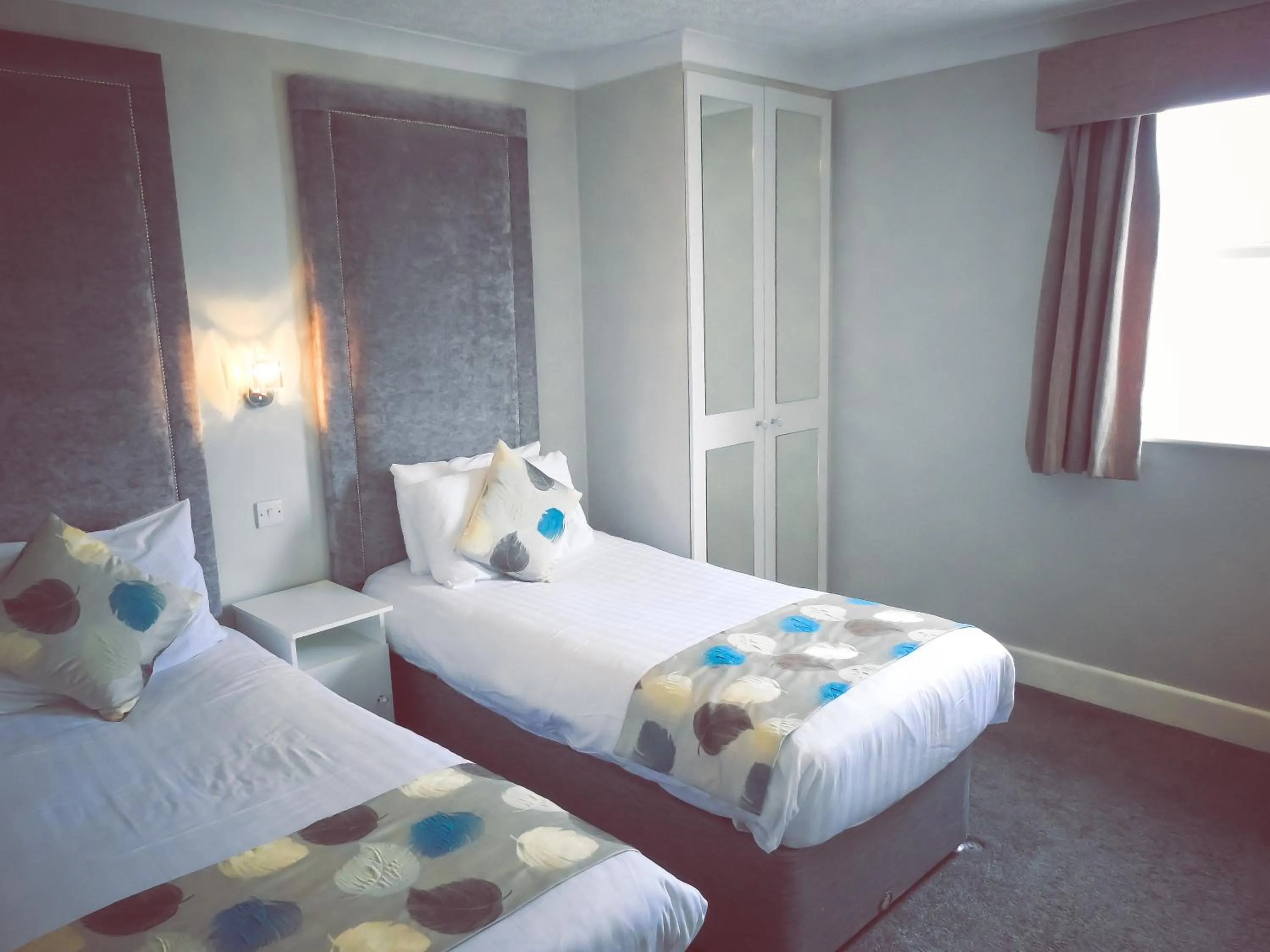 Bed in Park House Hotel