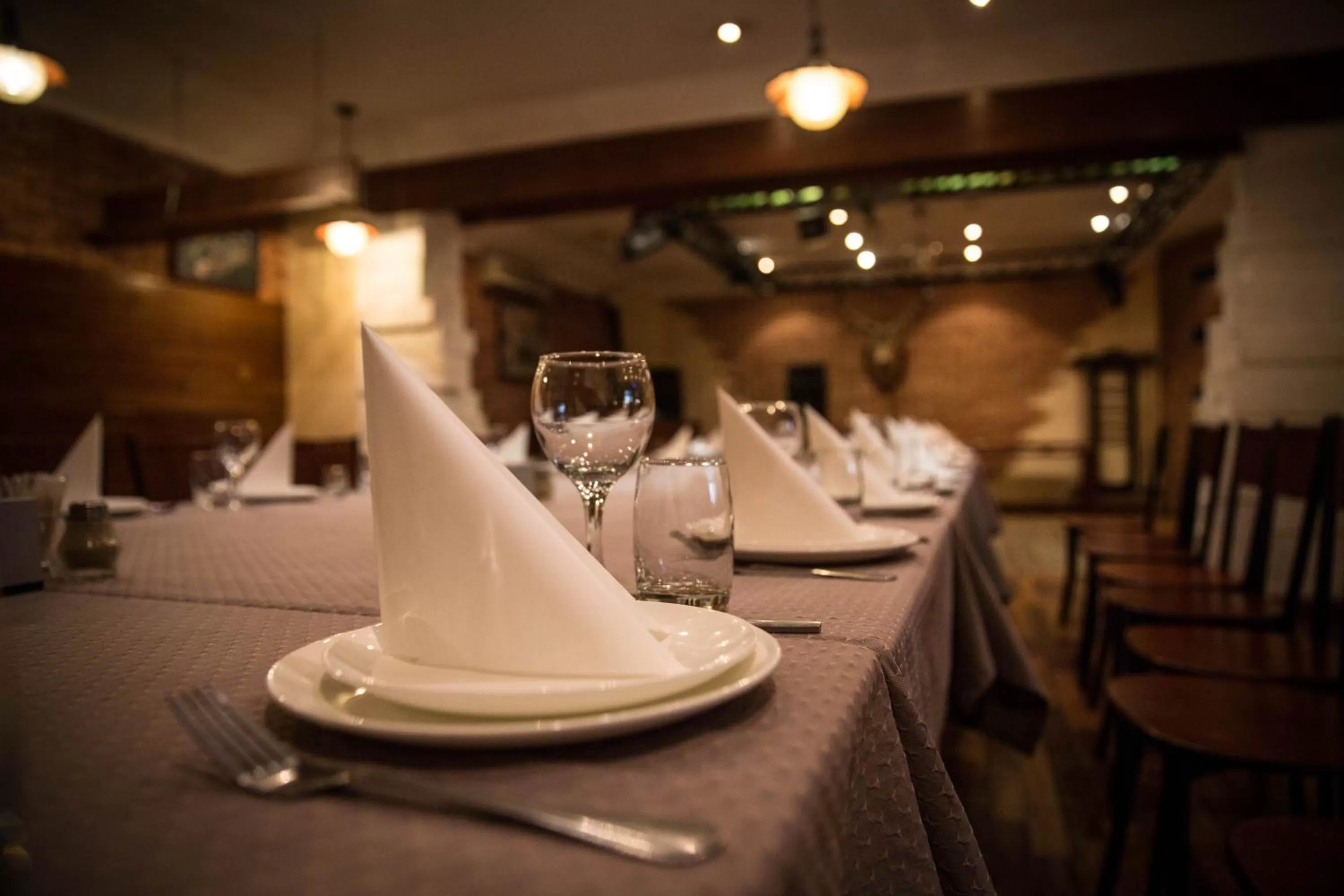 Restaurant/places to eat in Olympica Hotel