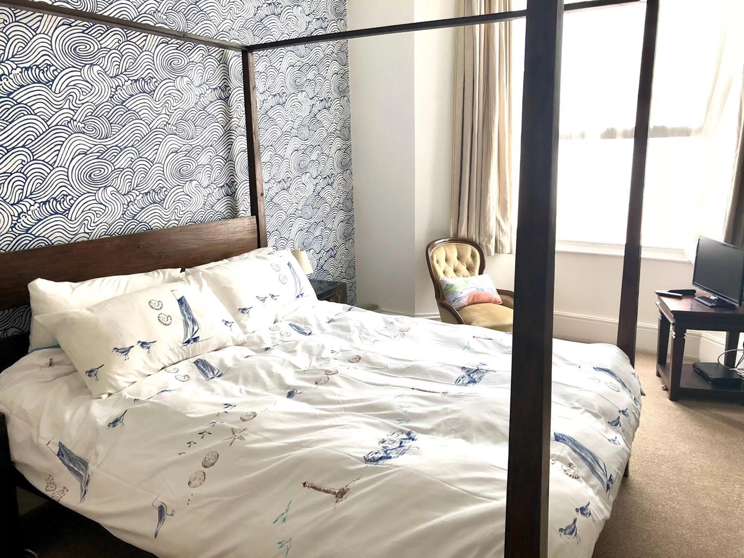 Bed in Brunswick House