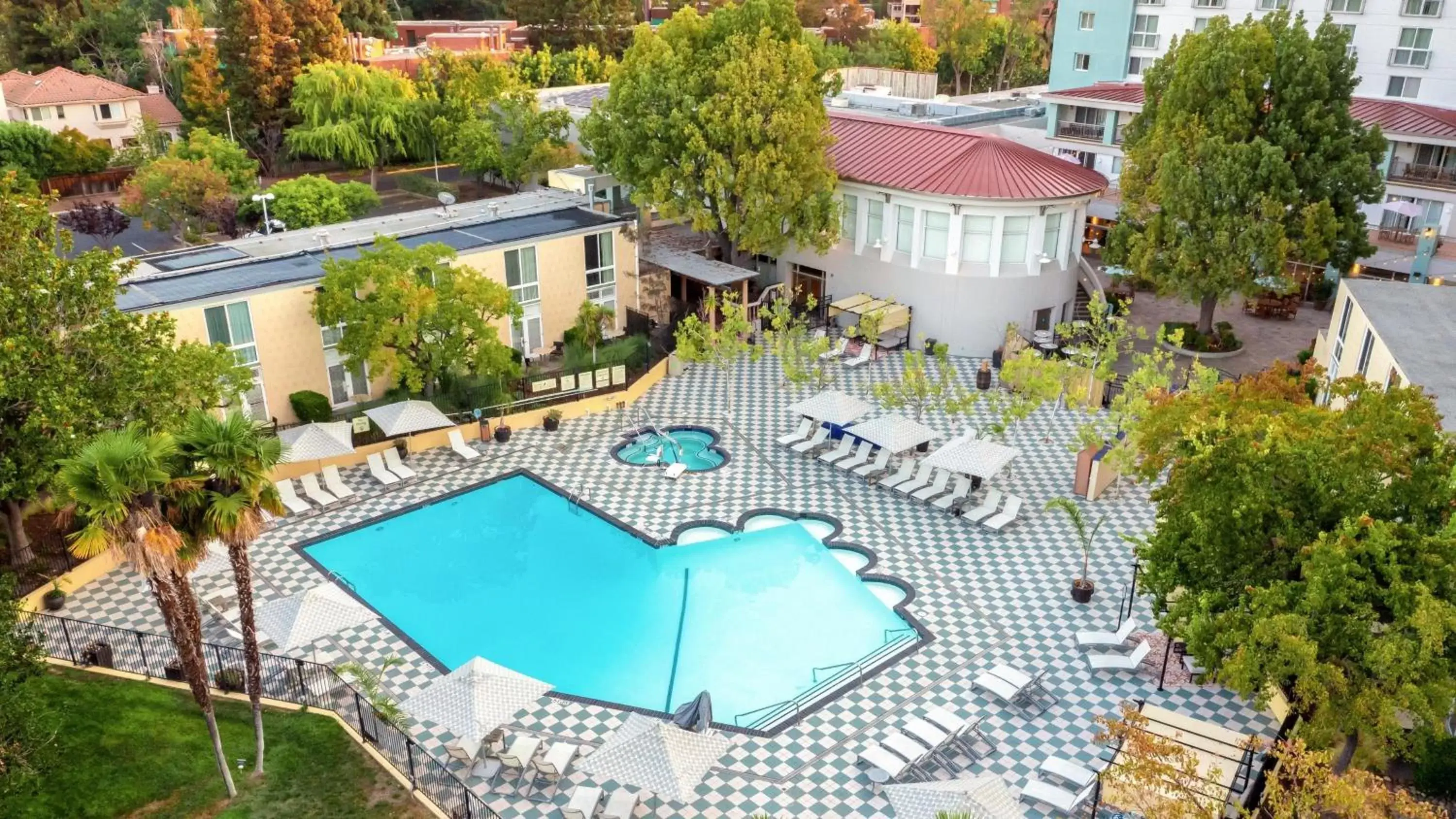 Swimming pool, Pool View in Crowne Plaza Cabana Hotel, an IHG Hotel