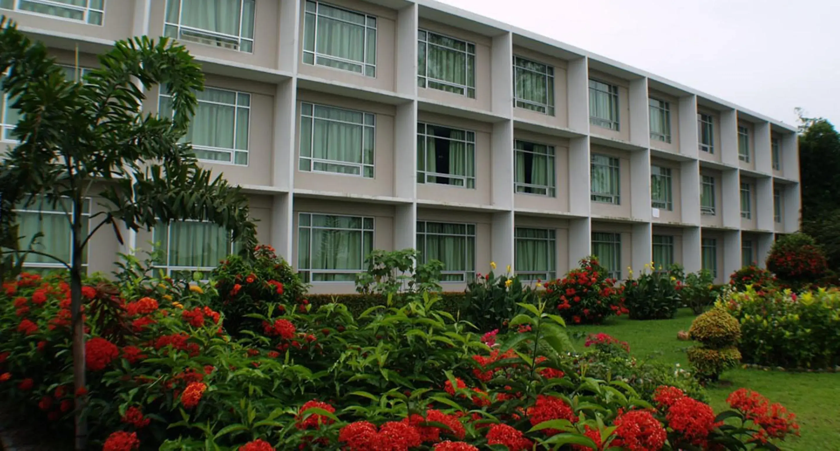 Facade/entrance, Property Building in Straits View Hotel JB