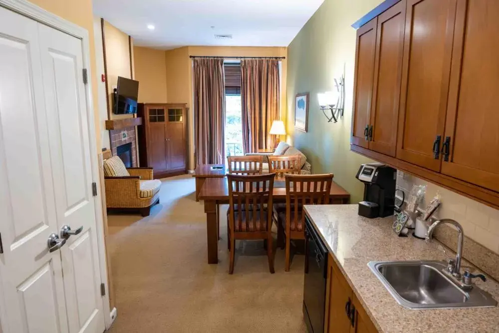 Kitchen/Kitchenette in The Appalachian at Mountain Creek