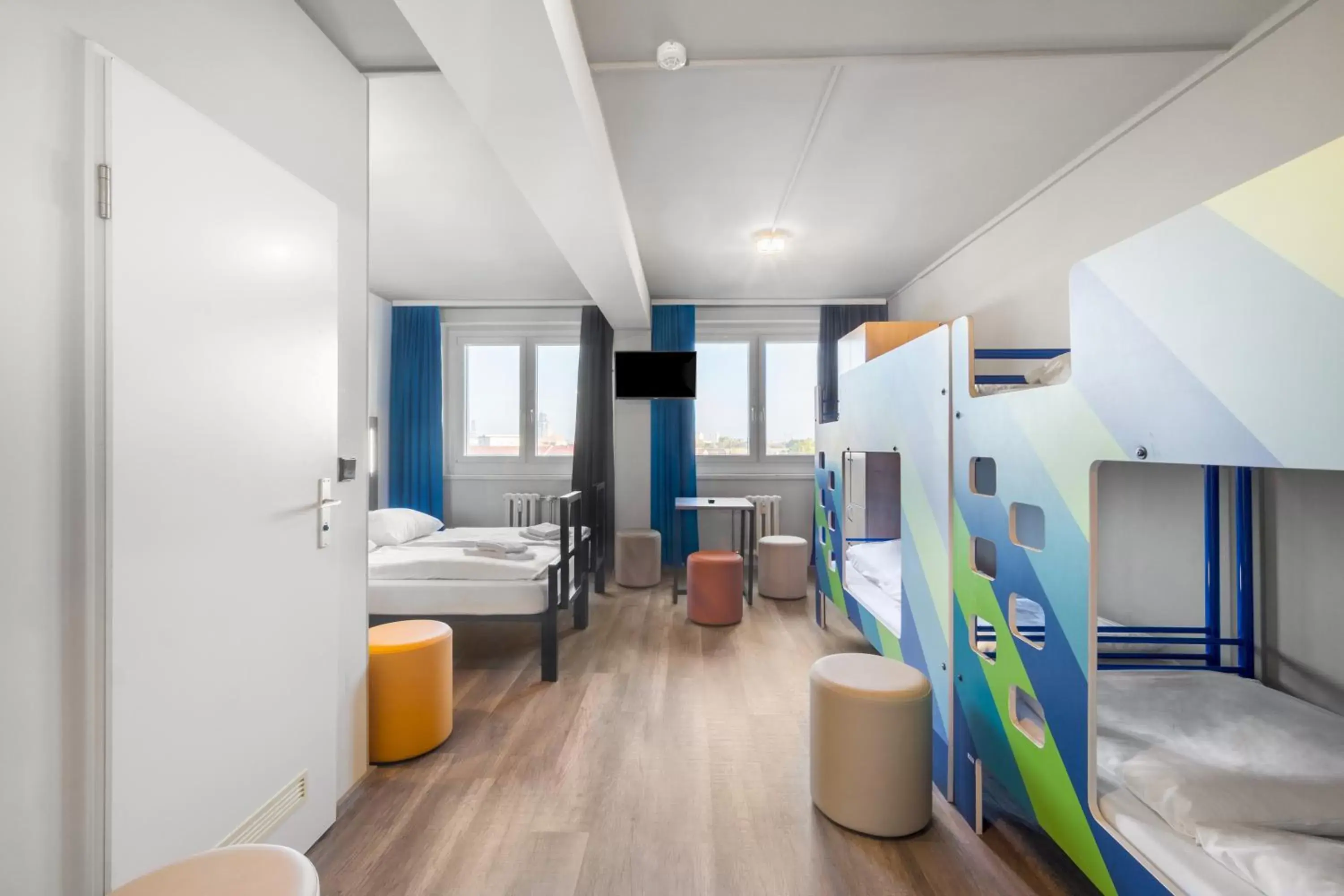 Six-Bedroom in a&o Dresden Hauptbahnhof Six-Bedroom in a&o Dresden Hauptbahnhof