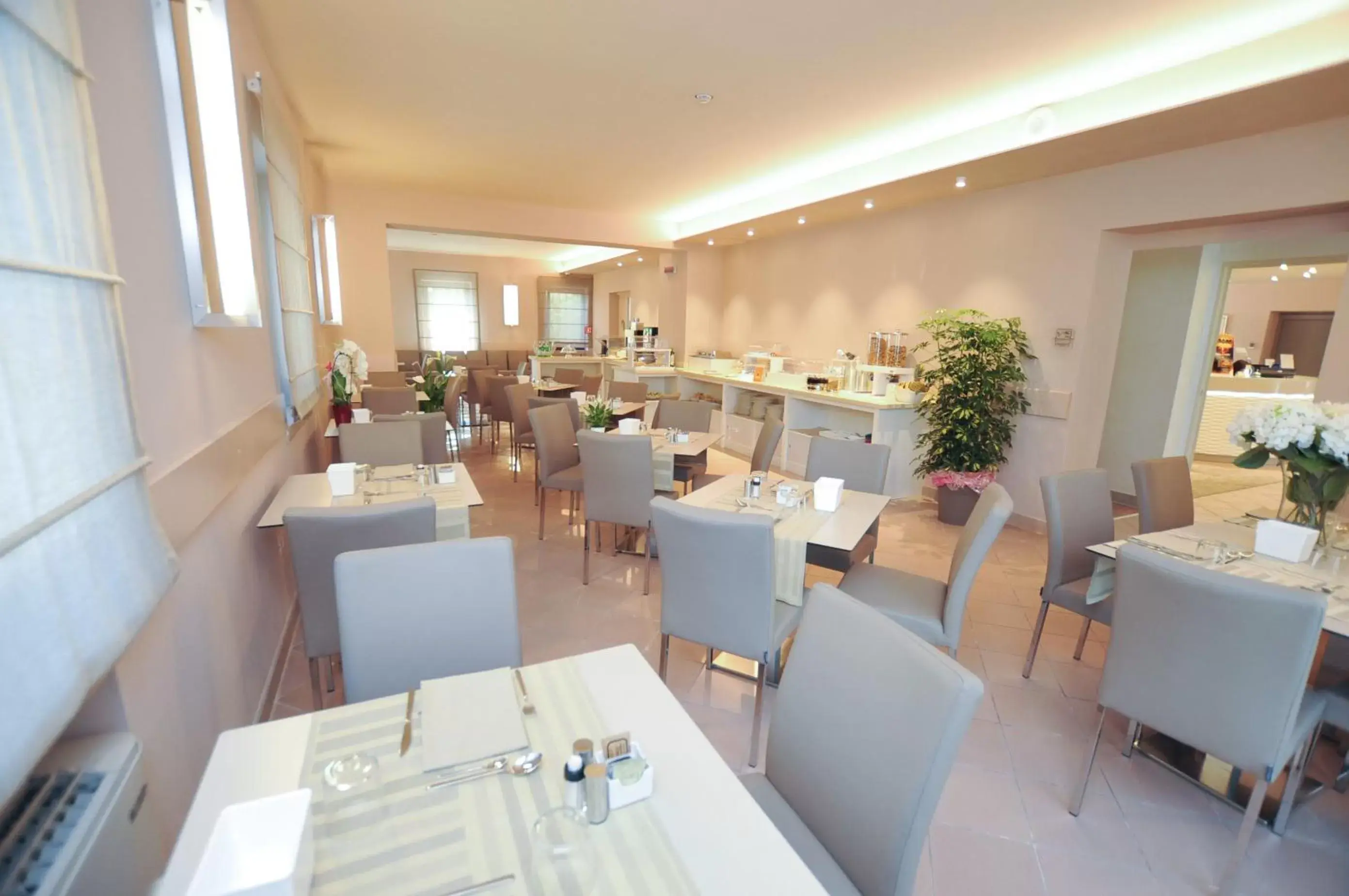 Lounge or bar, Restaurant/Places to Eat in Hotel Dori