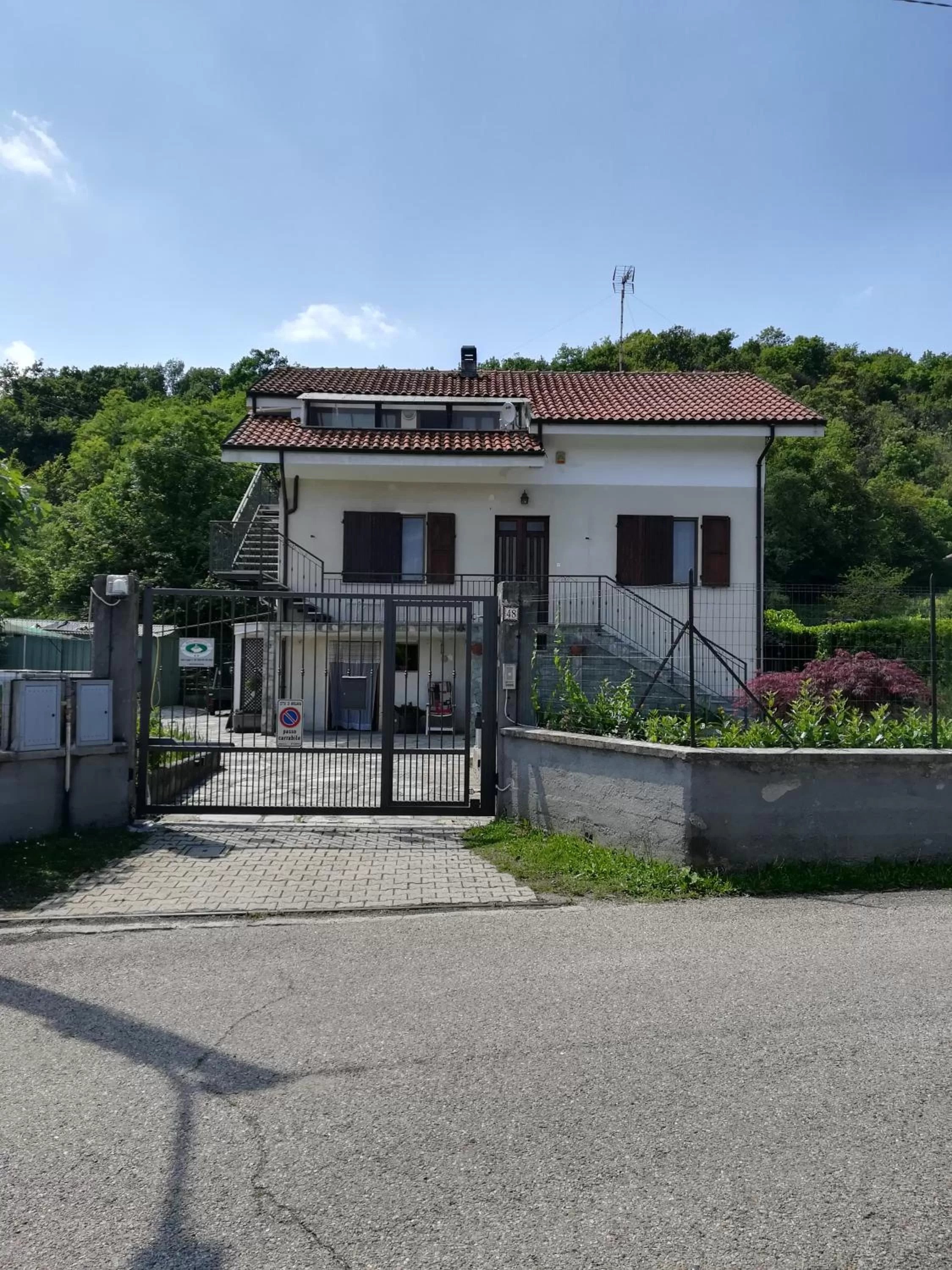 Property building in Bed And Breakfast Del Lago