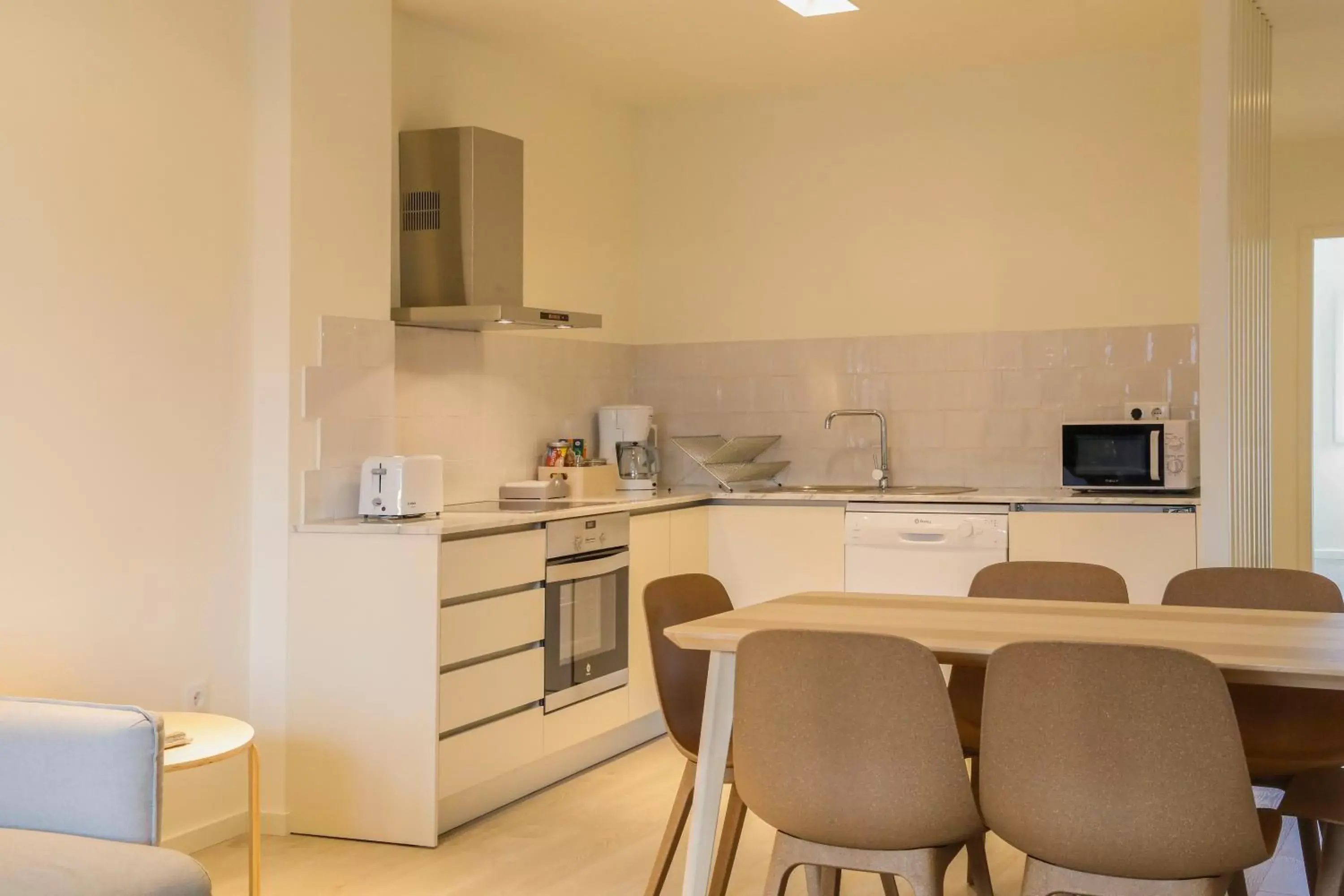 Kitchen/Kitchenette in Hotel Spot Family Suites